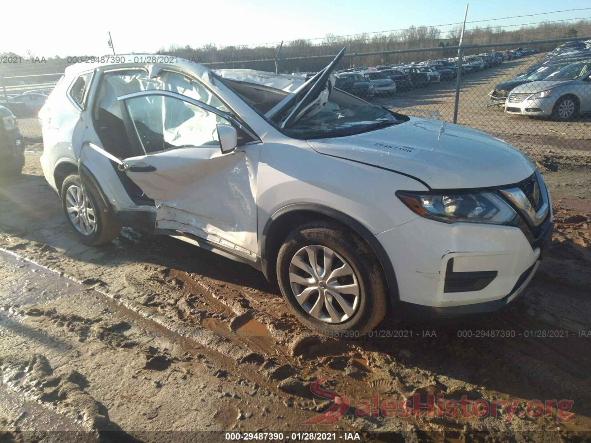 KNMAT2MT7JP580058 2018 NISSAN ROGUE