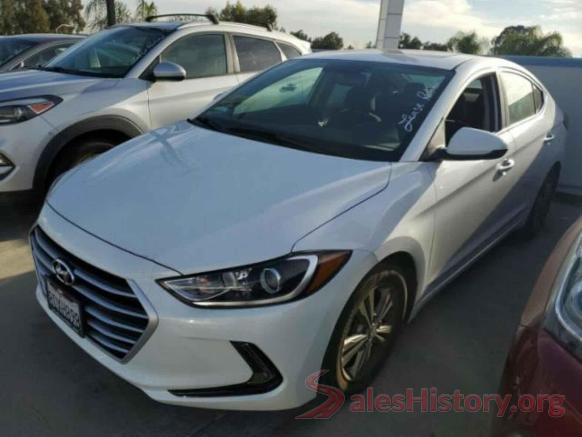 5NPD84LF1JH327609 2018 HYUNDAI ELANTRA