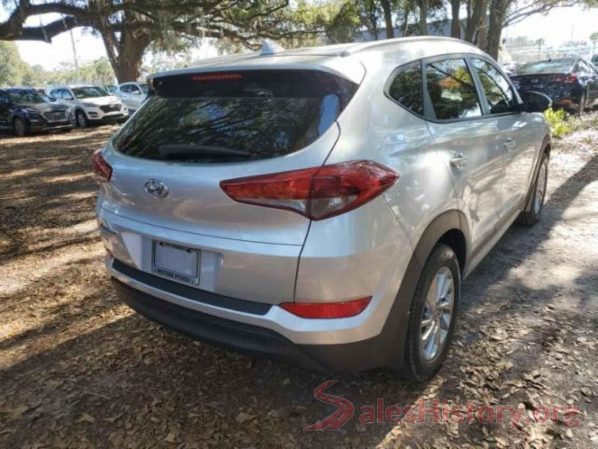 KM8J33A40JU611943 2018 HYUNDAI TUCSON