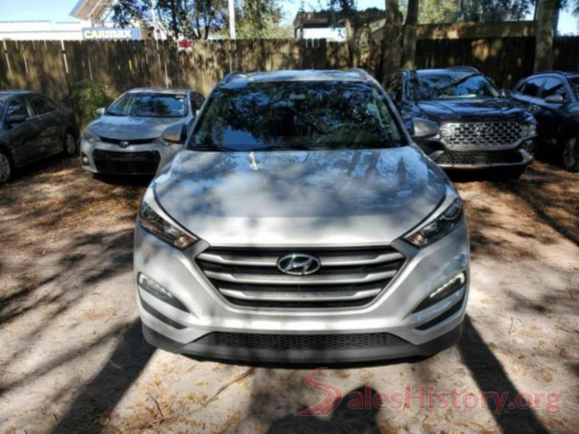 KM8J33A40JU611943 2018 HYUNDAI TUCSON