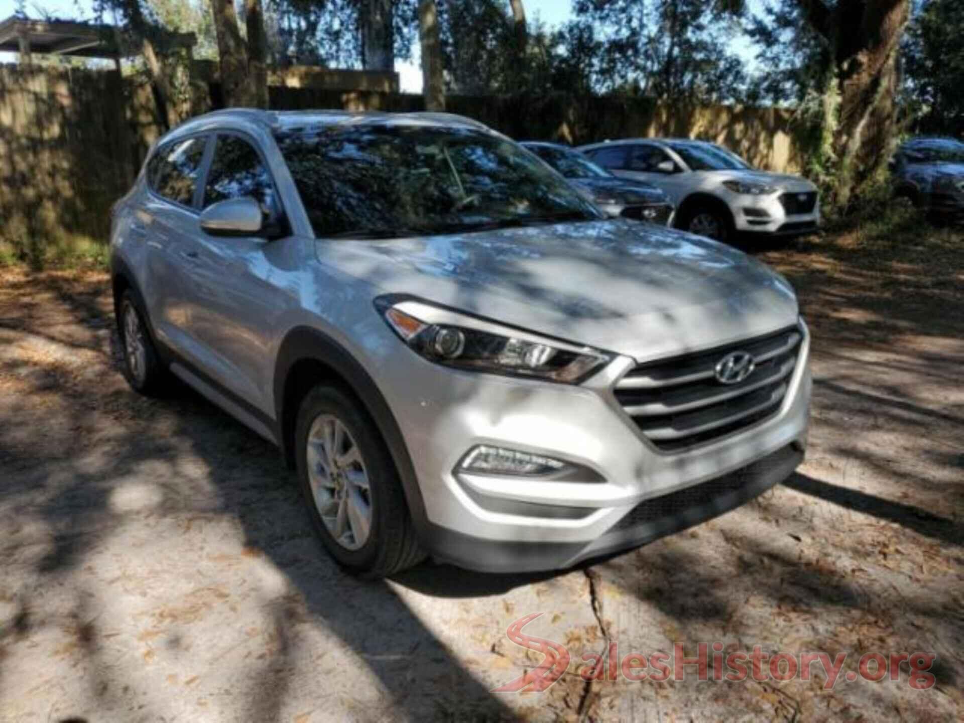 KM8J33A40JU611943 2018 HYUNDAI TUCSON