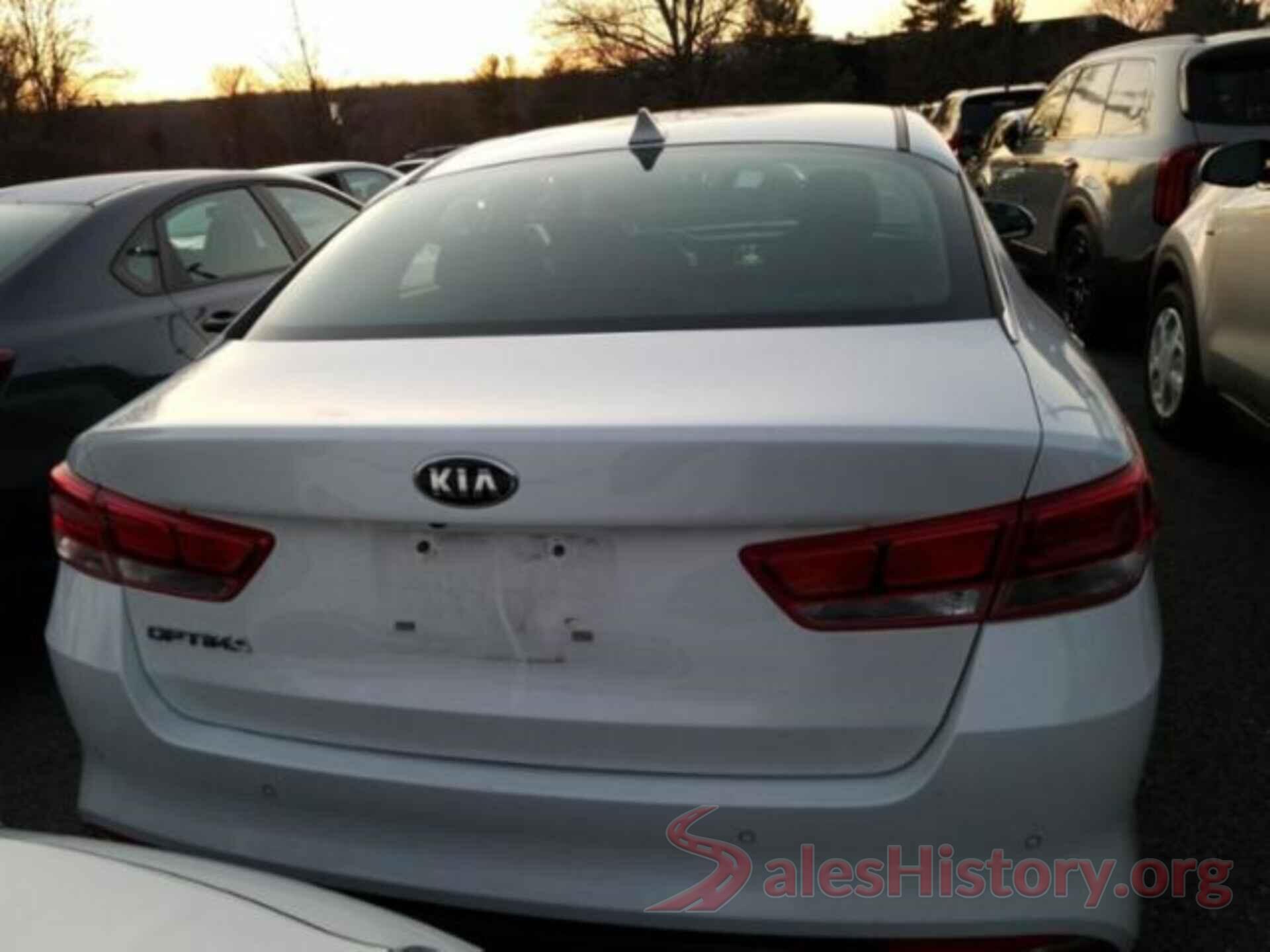 5XXGT4L30JG257050 2018 KIA OPTIMA