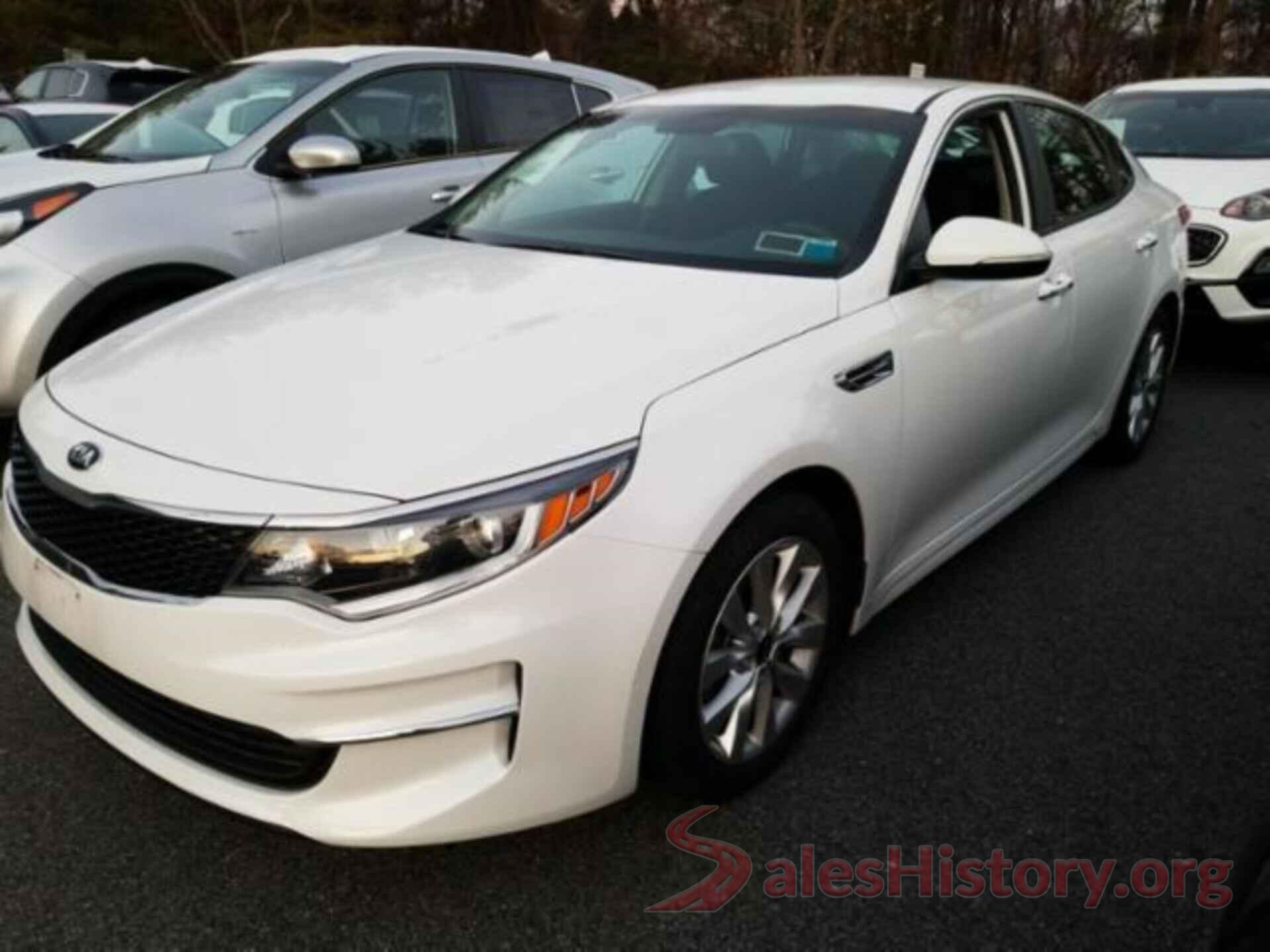 5XXGT4L30JG257050 2018 KIA OPTIMA