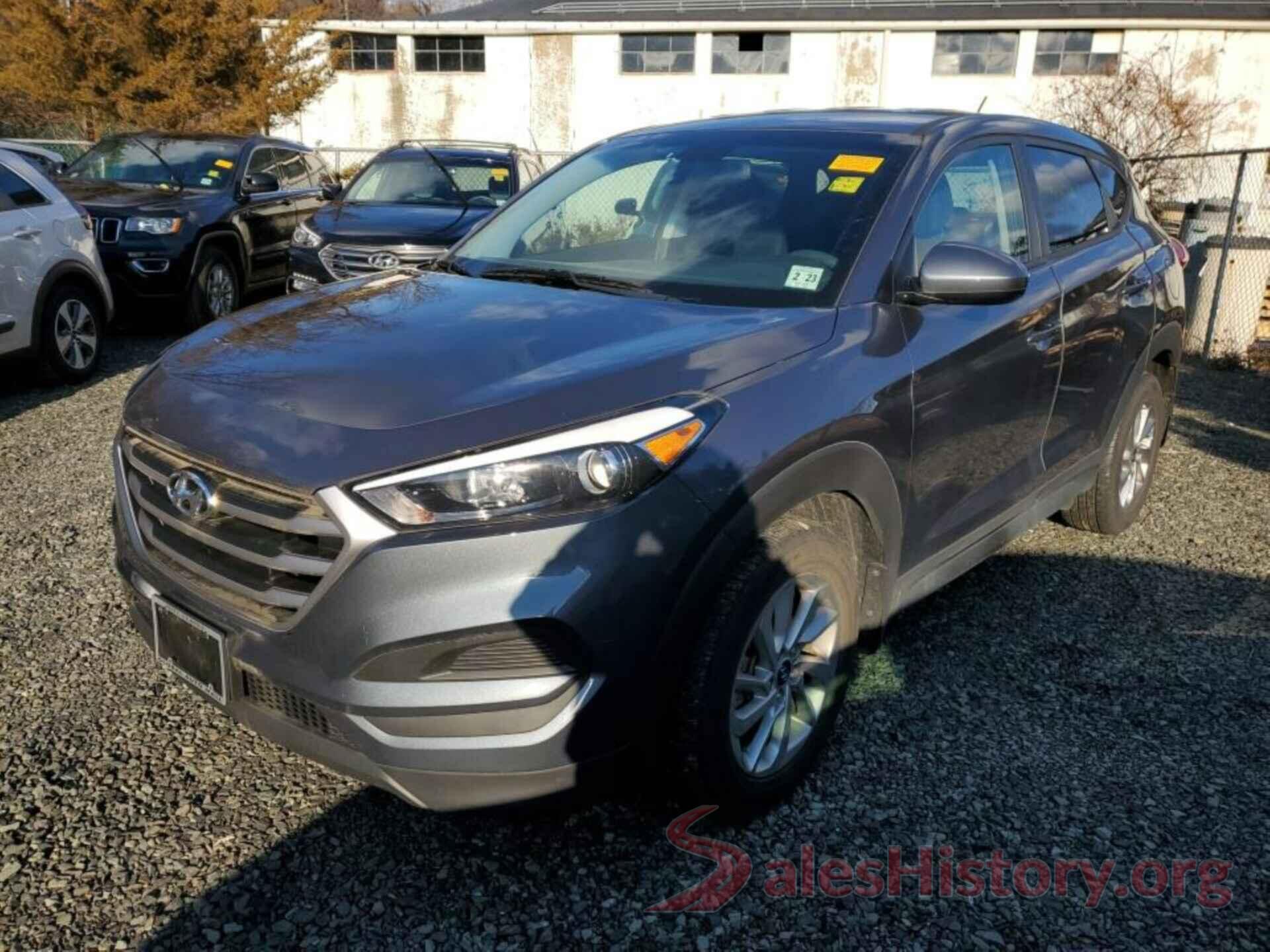 KM8J2CA42JU610943 2018 HYUNDAI TUCSON