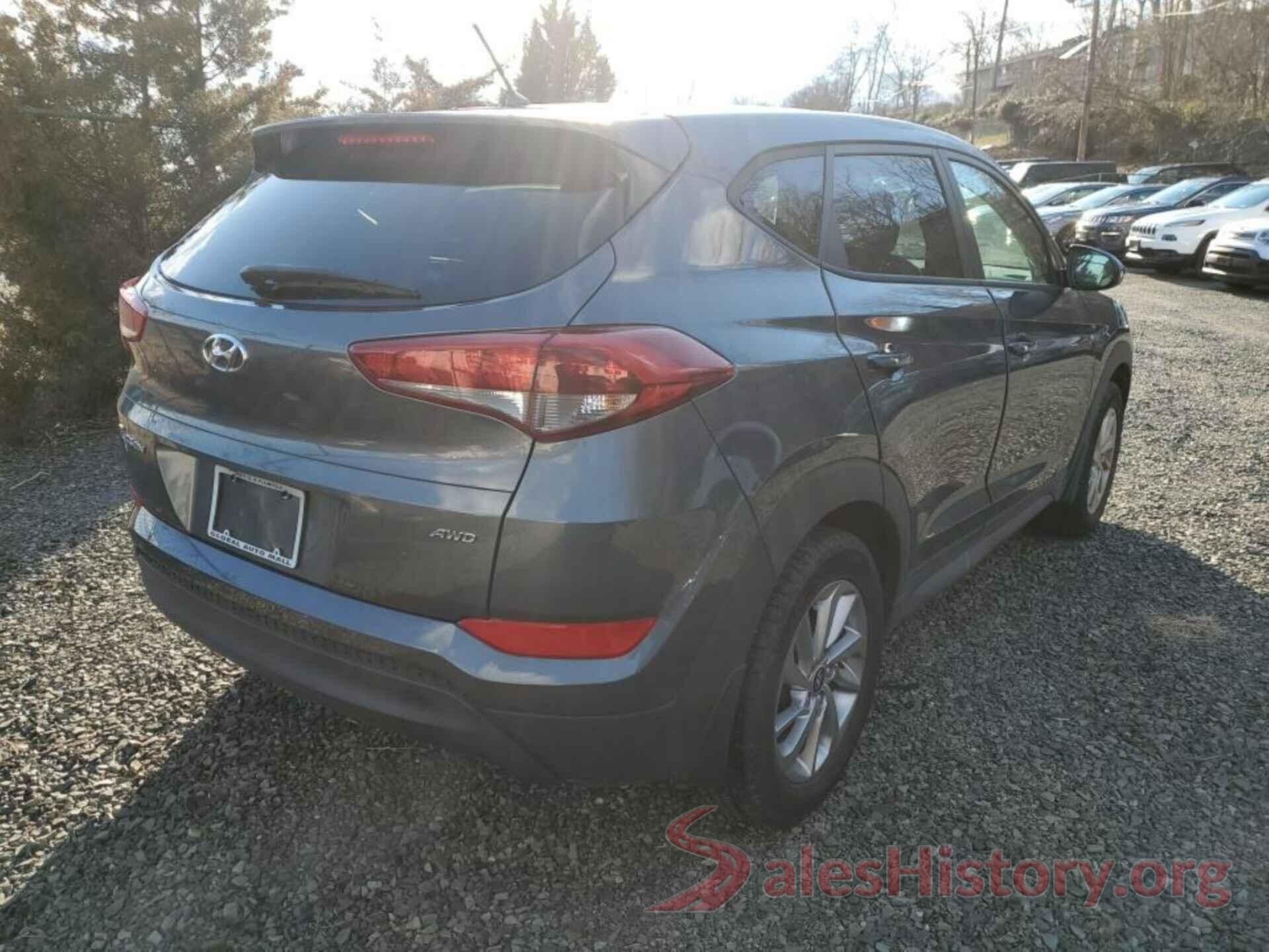 KM8J2CA42JU610943 2018 HYUNDAI TUCSON