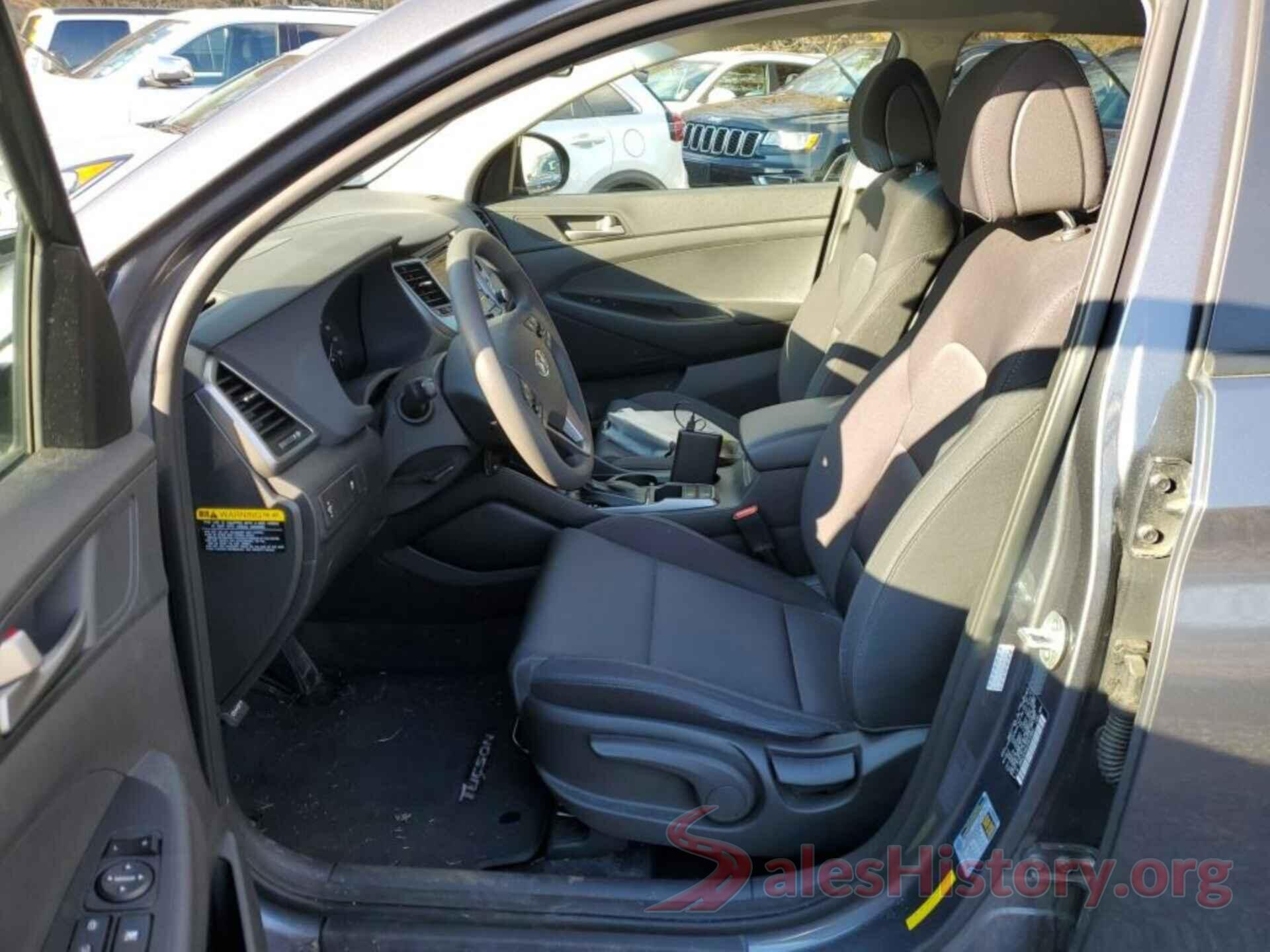 KM8J2CA42JU610943 2018 HYUNDAI TUCSON