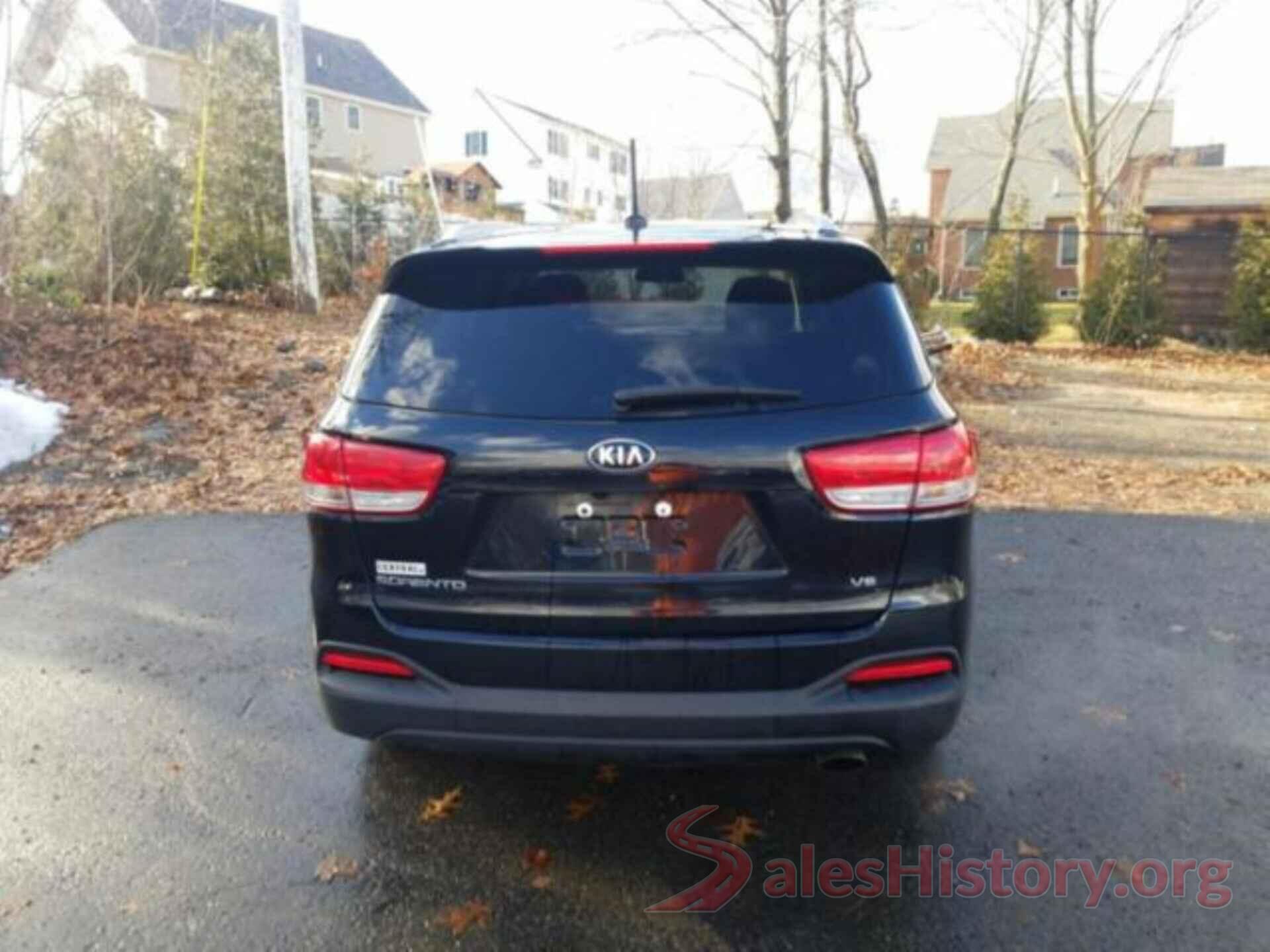 5XYPGDA56JG421485 2018 KIA SORENTO