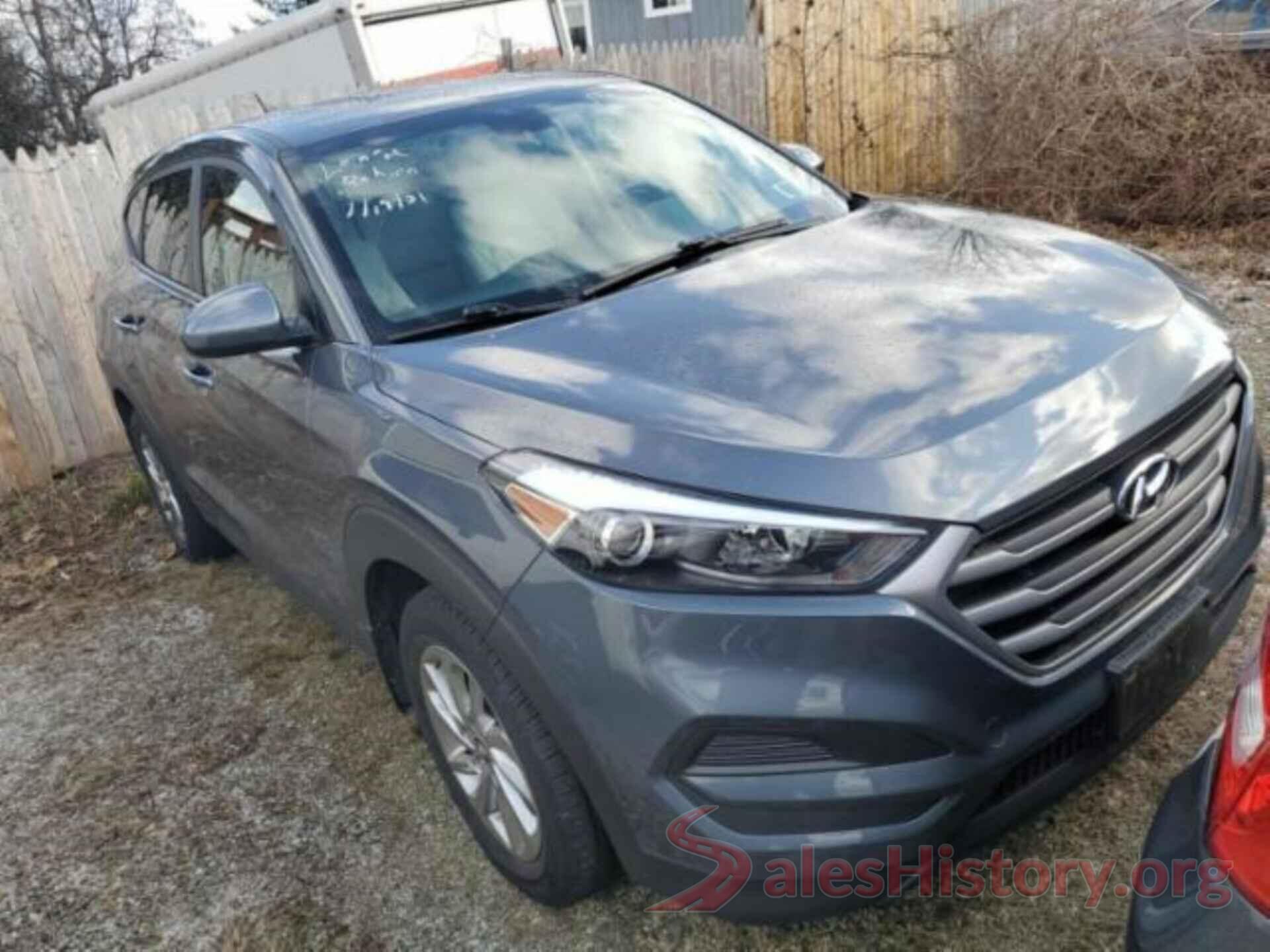 KM8J2CA43JU633213 2018 HYUNDAI TUCSON