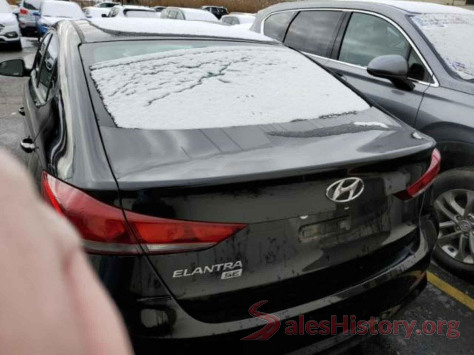 KMHD74LFXJU522404 2018 HYUNDAI ELANTRA