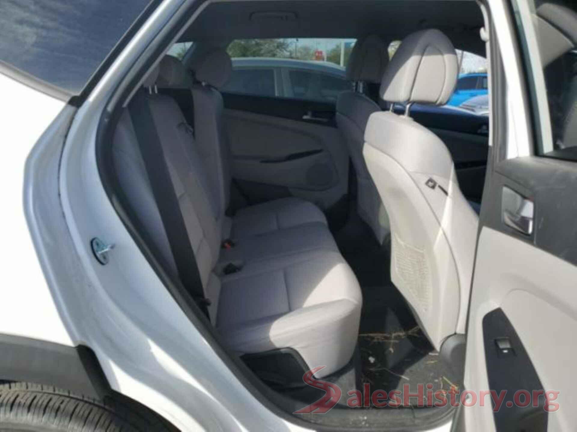 KM8J33A40HU556842 2017 HYUNDAI TUCSON