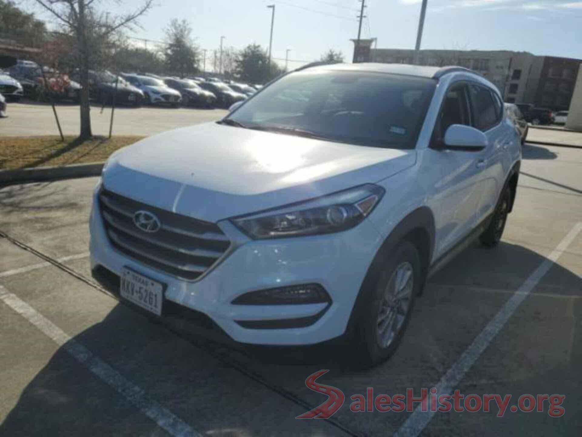 KM8J33A40HU556842 2017 HYUNDAI TUCSON