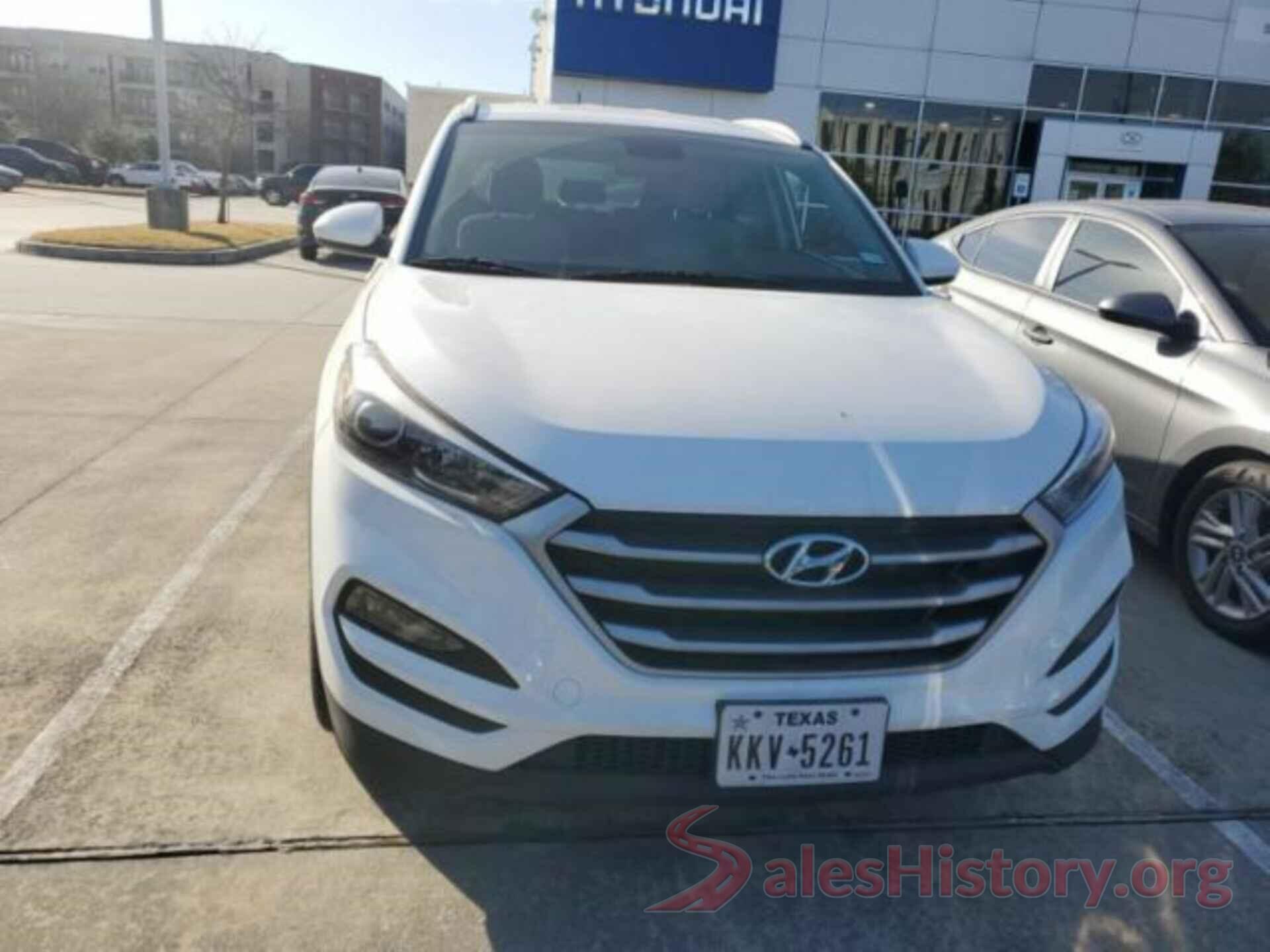 KM8J33A40HU556842 2017 HYUNDAI TUCSON