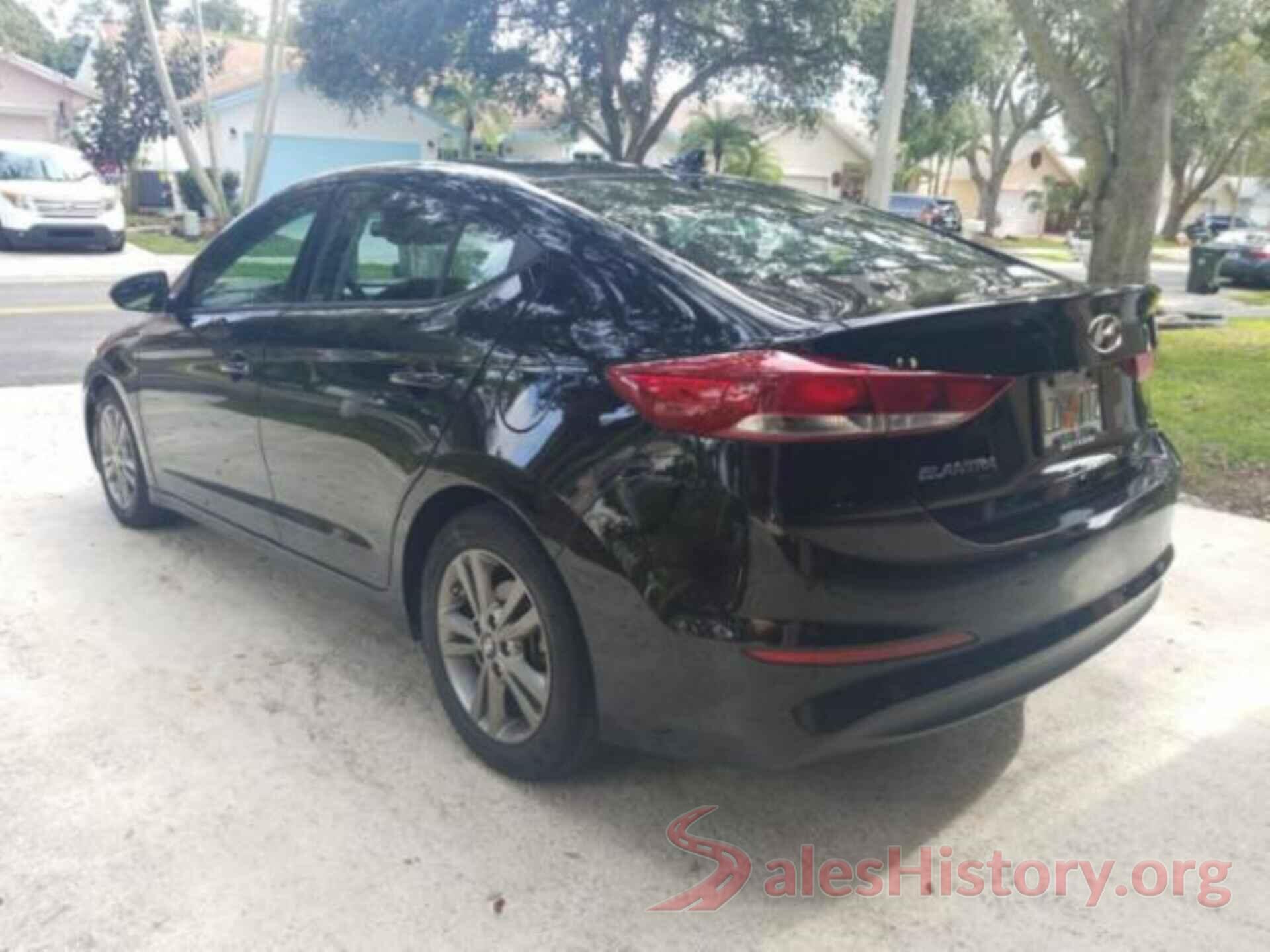 5NPD84LF0JH288009 2018 HYUNDAI ELANTRA