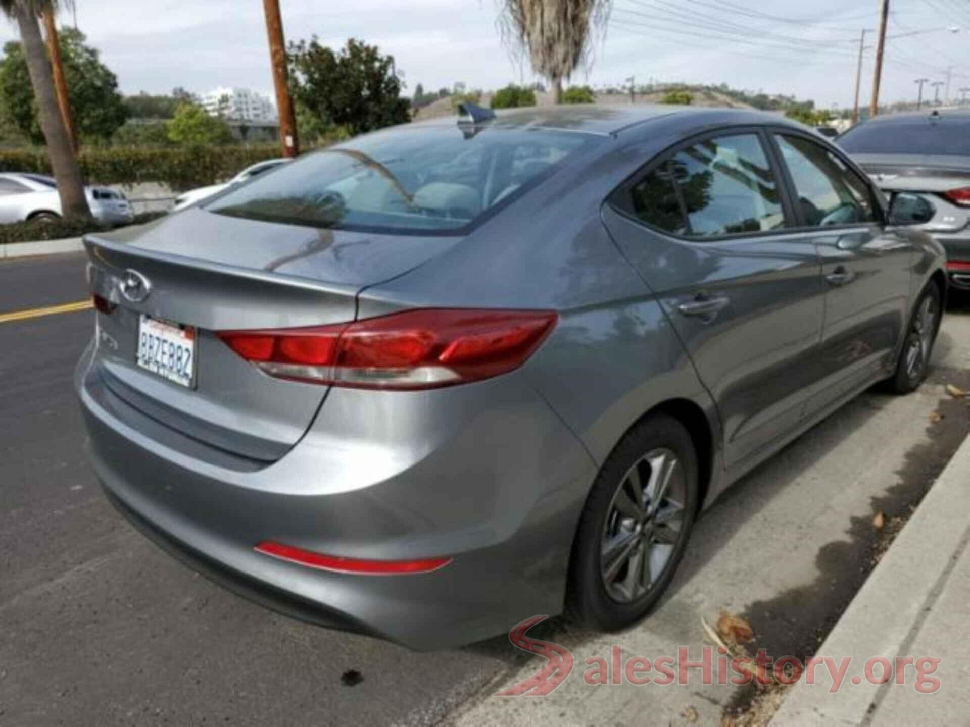 KMHD84LF8JU588348 2018 HYUNDAI ELANTRA