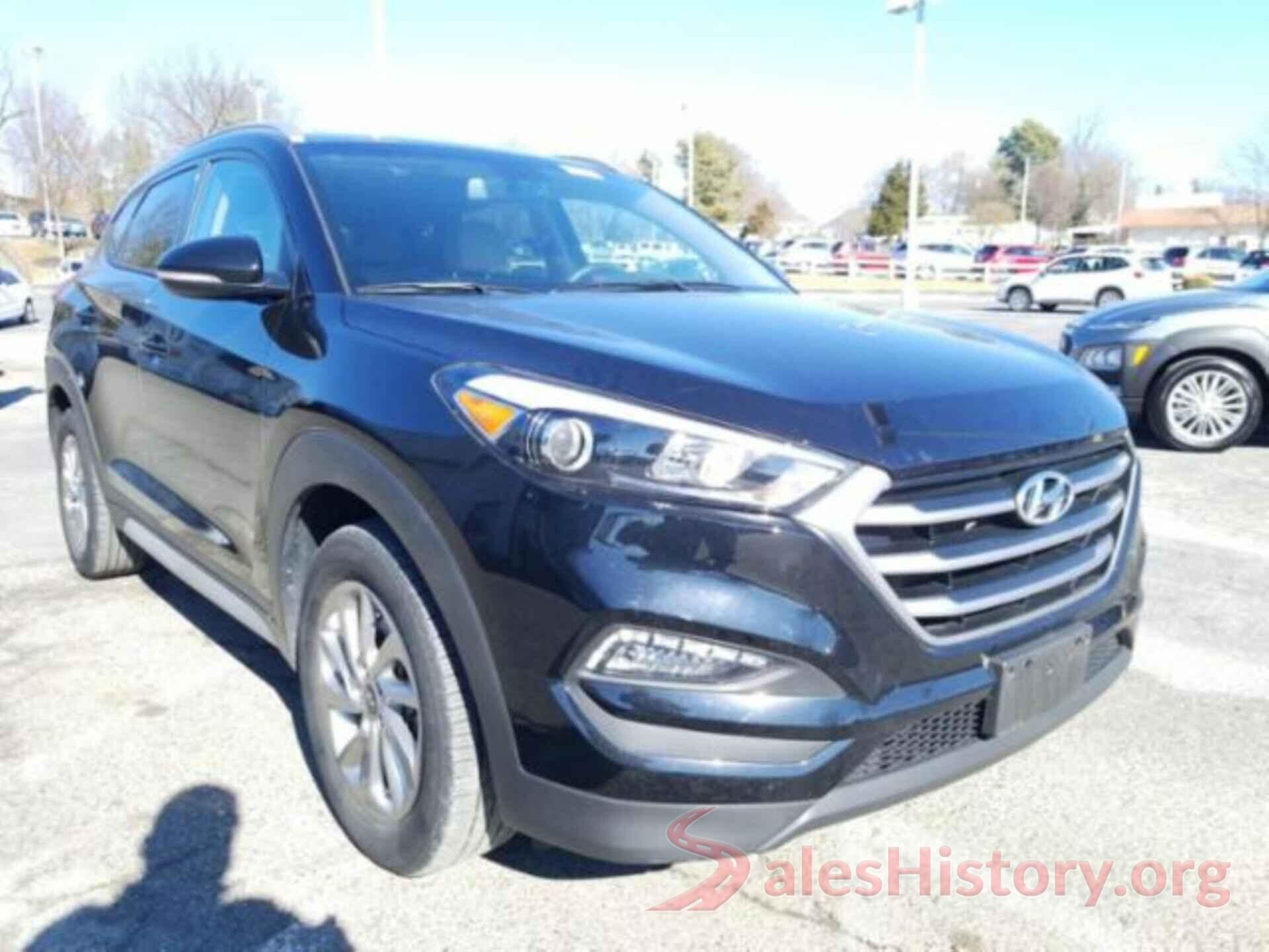 KM8J3CA40HU475372 2017 HYUNDAI TUCSON