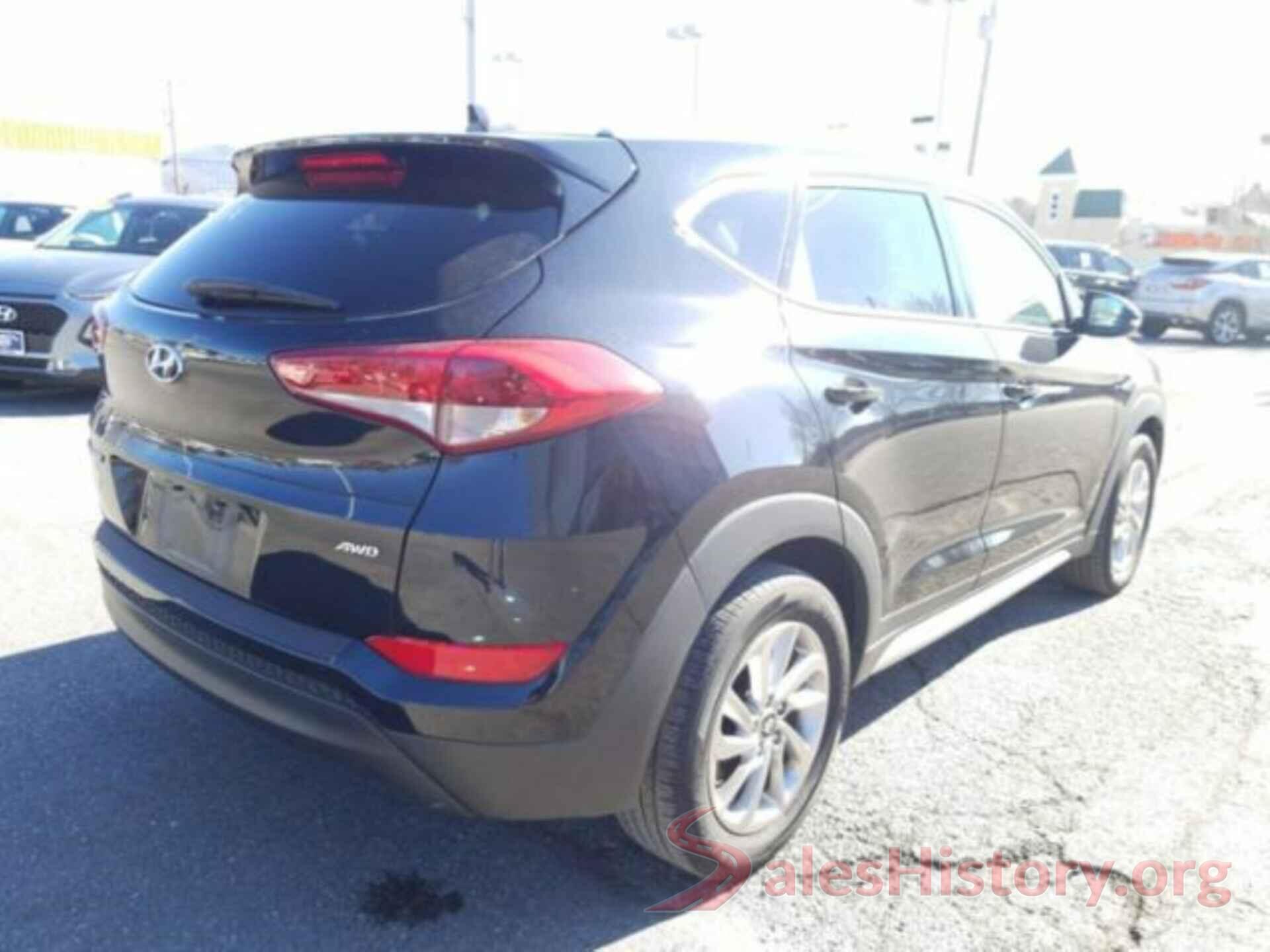 KM8J3CA40HU475372 2017 HYUNDAI TUCSON