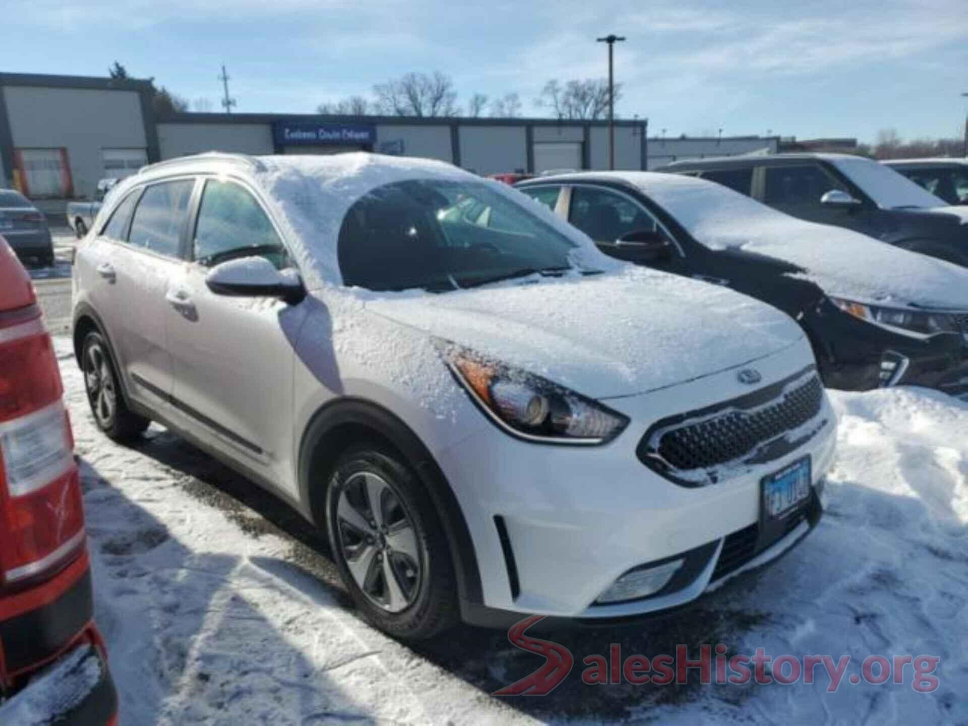 KNDCB3LC4J5135727 2018 KIA NIRO