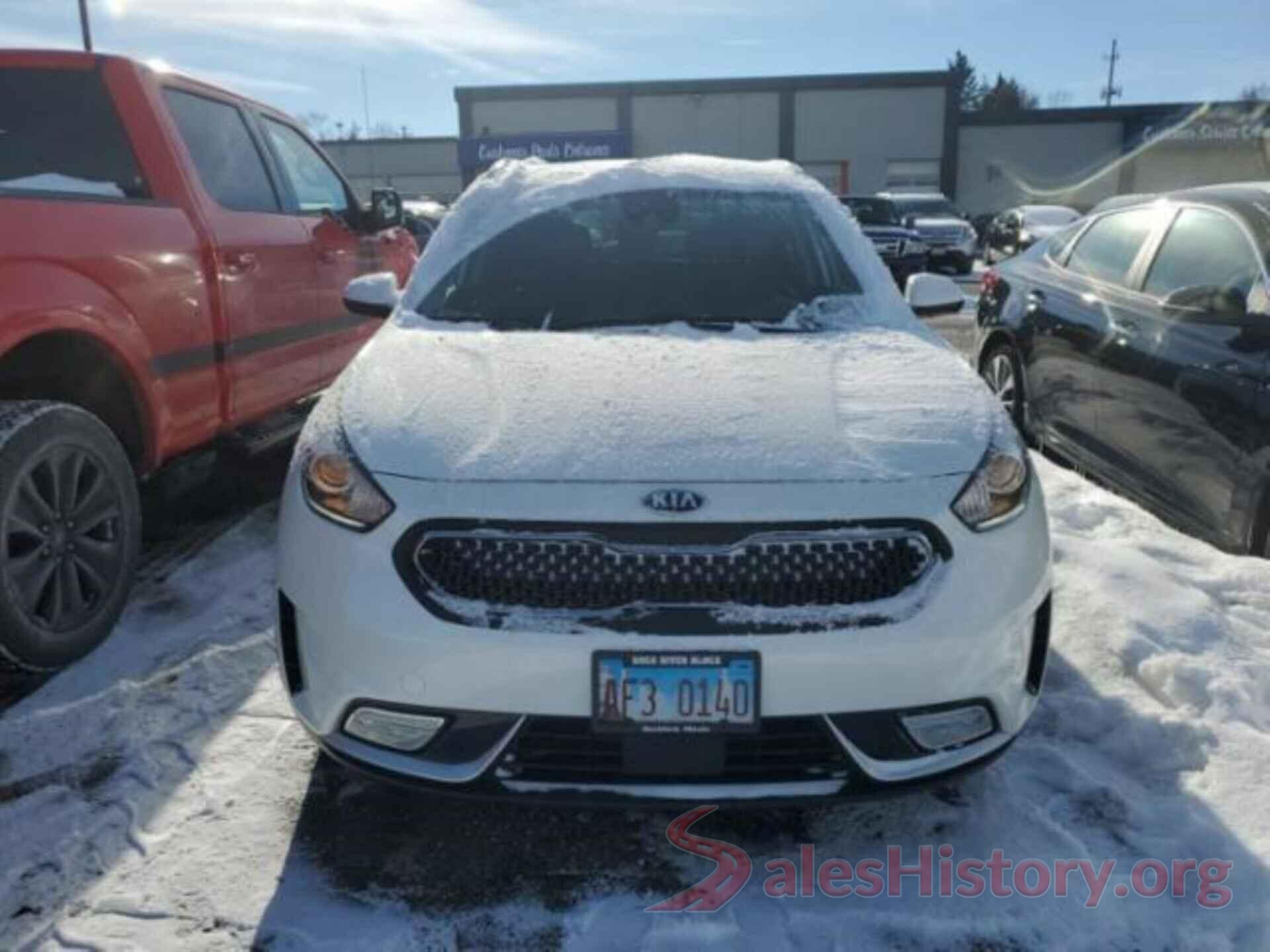 KNDCB3LC4J5135727 2018 KIA NIRO