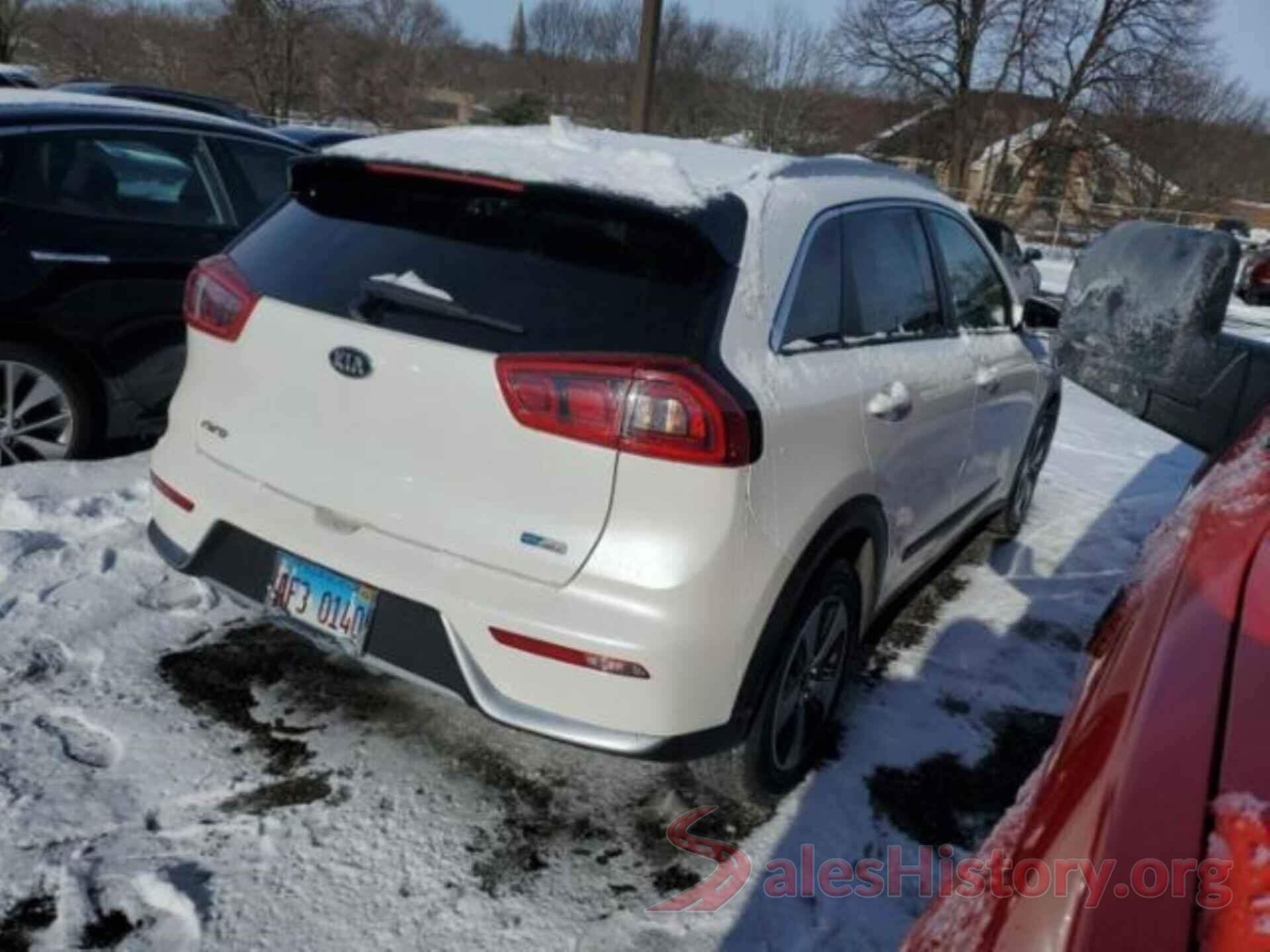 KNDCB3LC4J5135727 2018 KIA NIRO