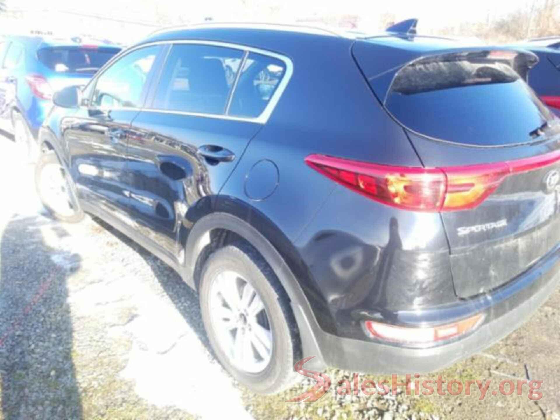 KNDPMCAC4J7446304 2018 KIA SPORTAGE