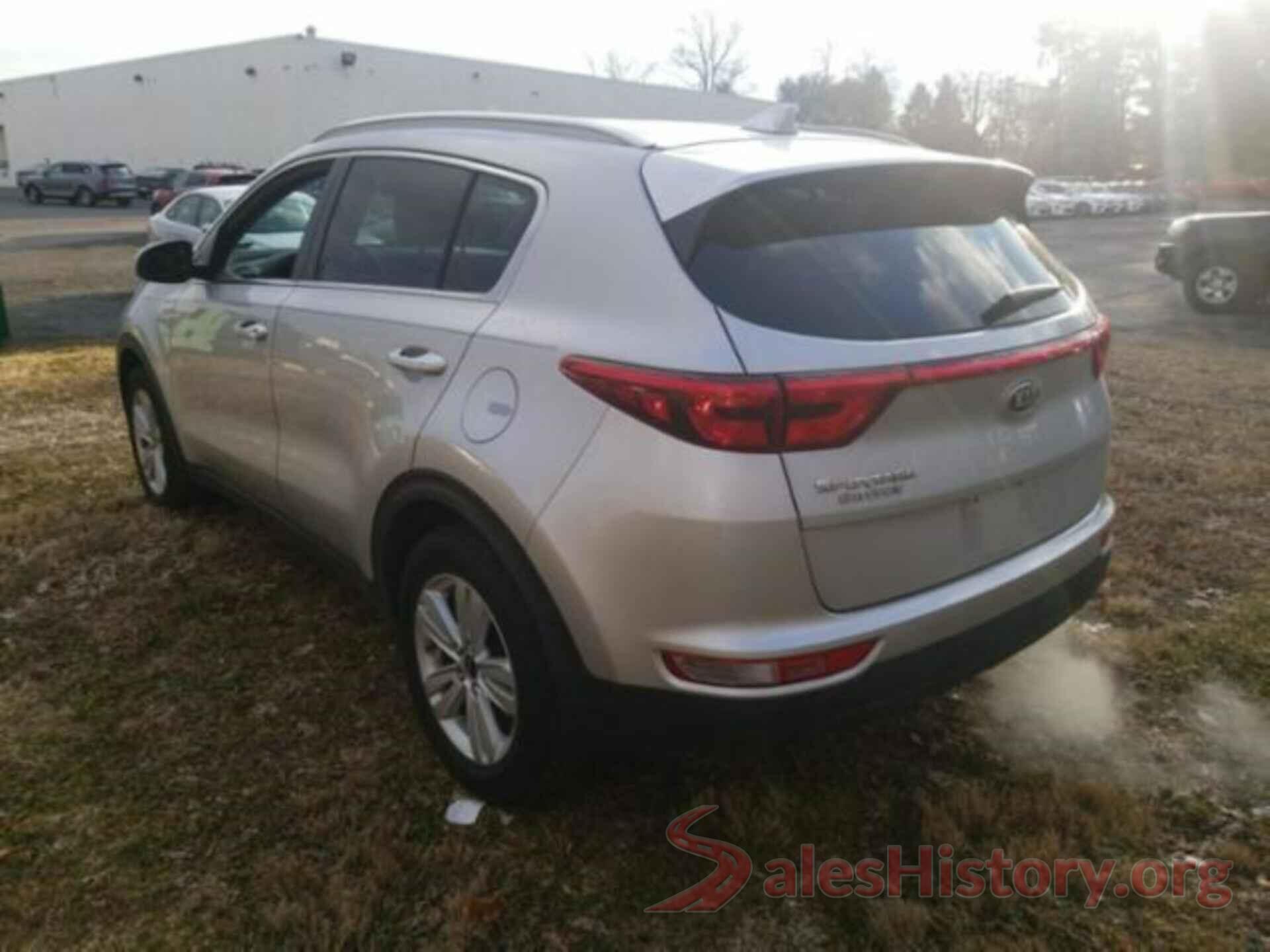 KNDPMCACXJ7405482 2018 KIA SPORTAGE