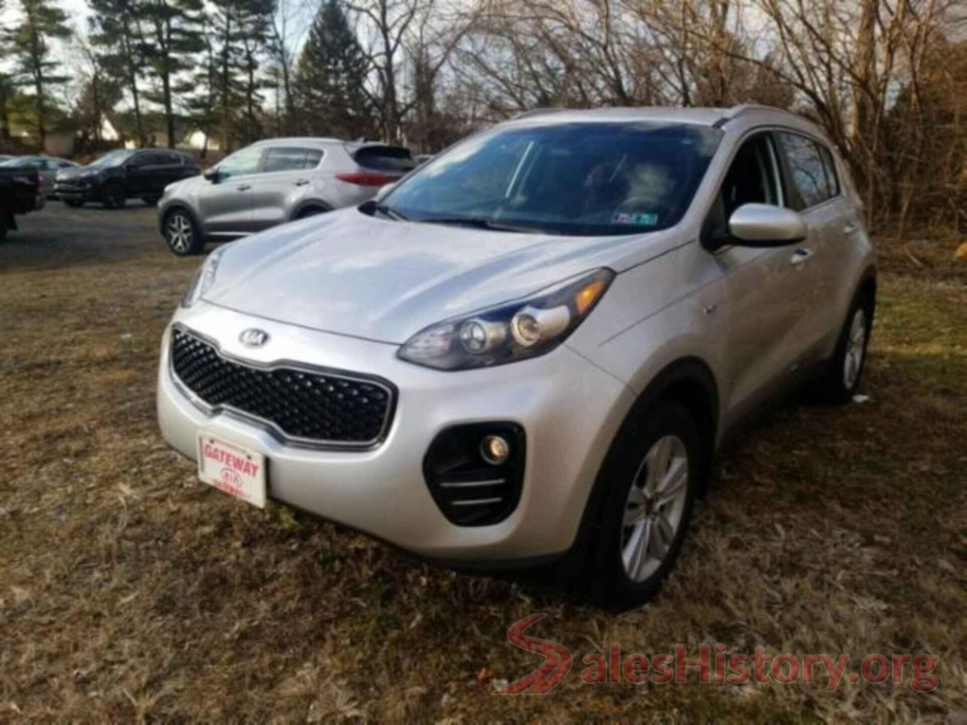 KNDPMCACXJ7405482 2018 KIA SPORTAGE