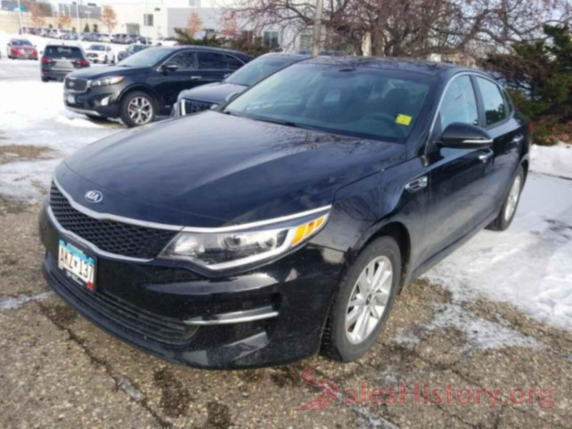 KNAGT4L30H5173144 2017 KIA OPTIMA