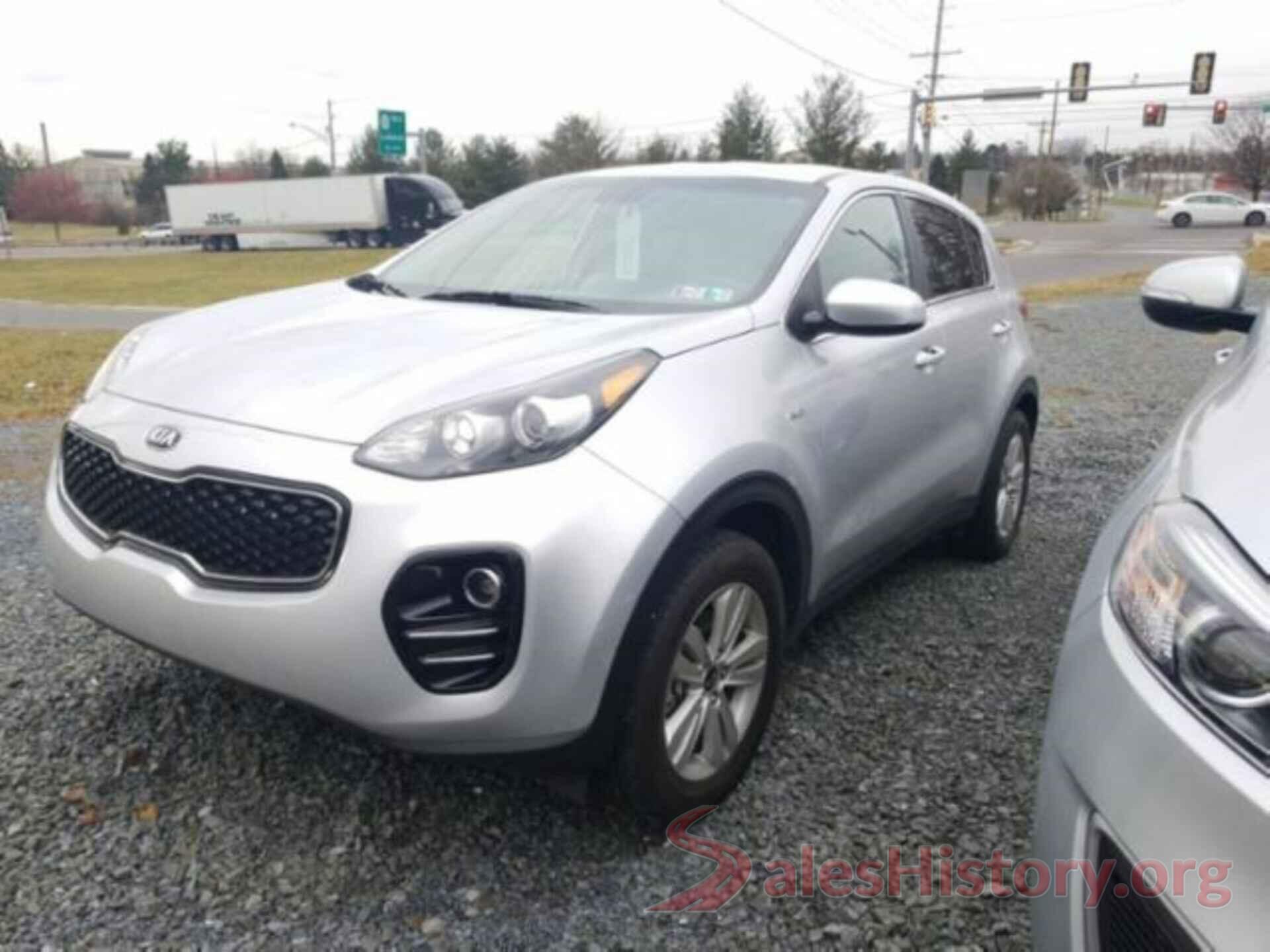 KNDPMCAC5J7411951 2018 KIA SPORTAGE