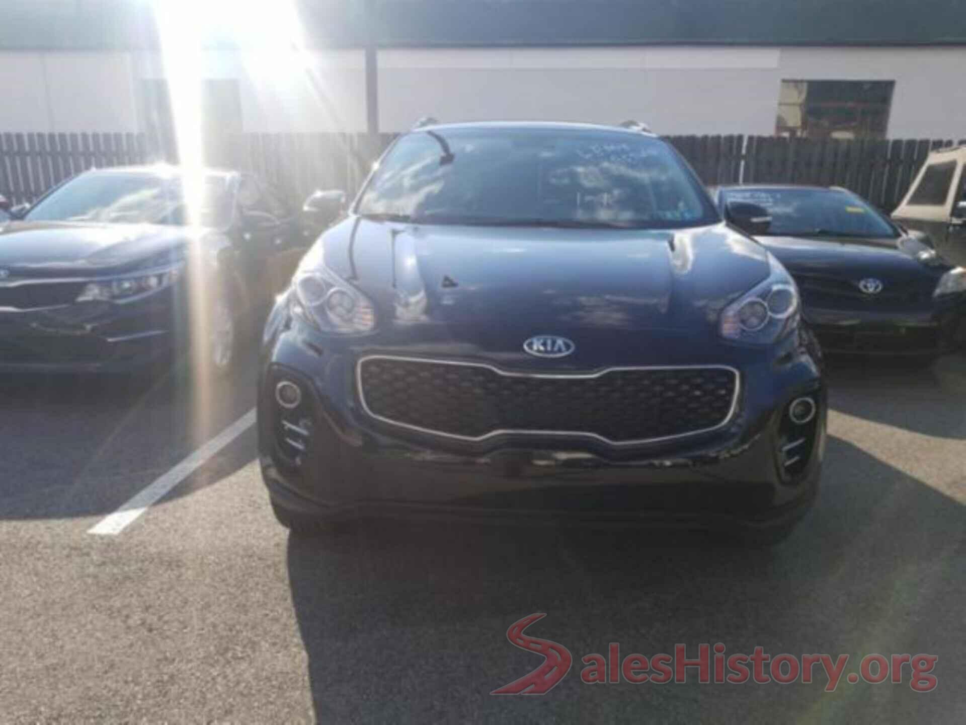 KNDPNCAC6J7369612 2018 KIA SPORTAGE