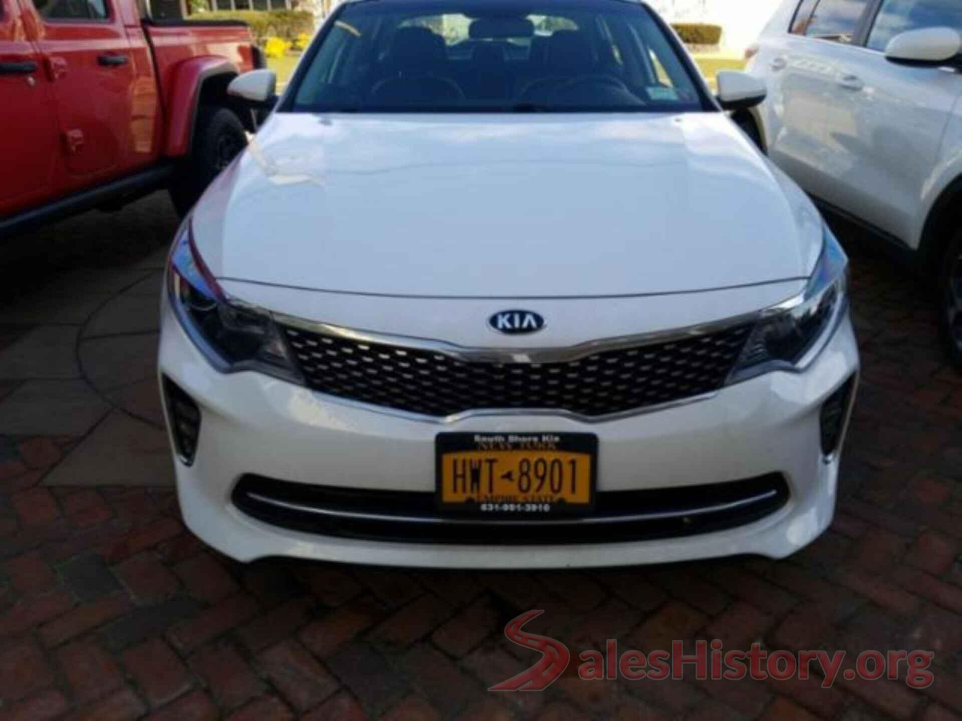 5XXGT4L31JG240645 2018 KIA OPTIMA