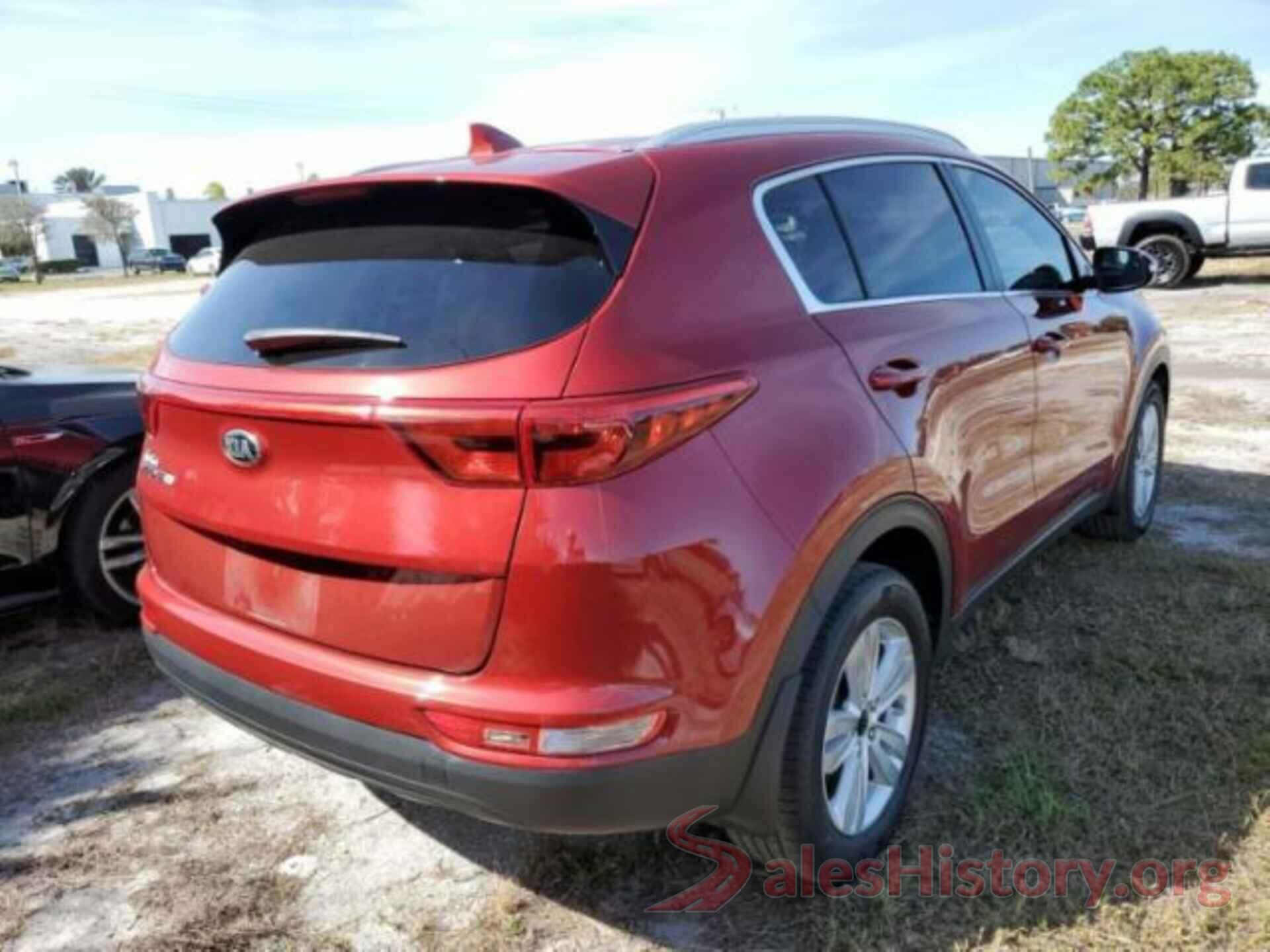 KNDPM3AC5J7303085 2018 KIA SPORTAGE