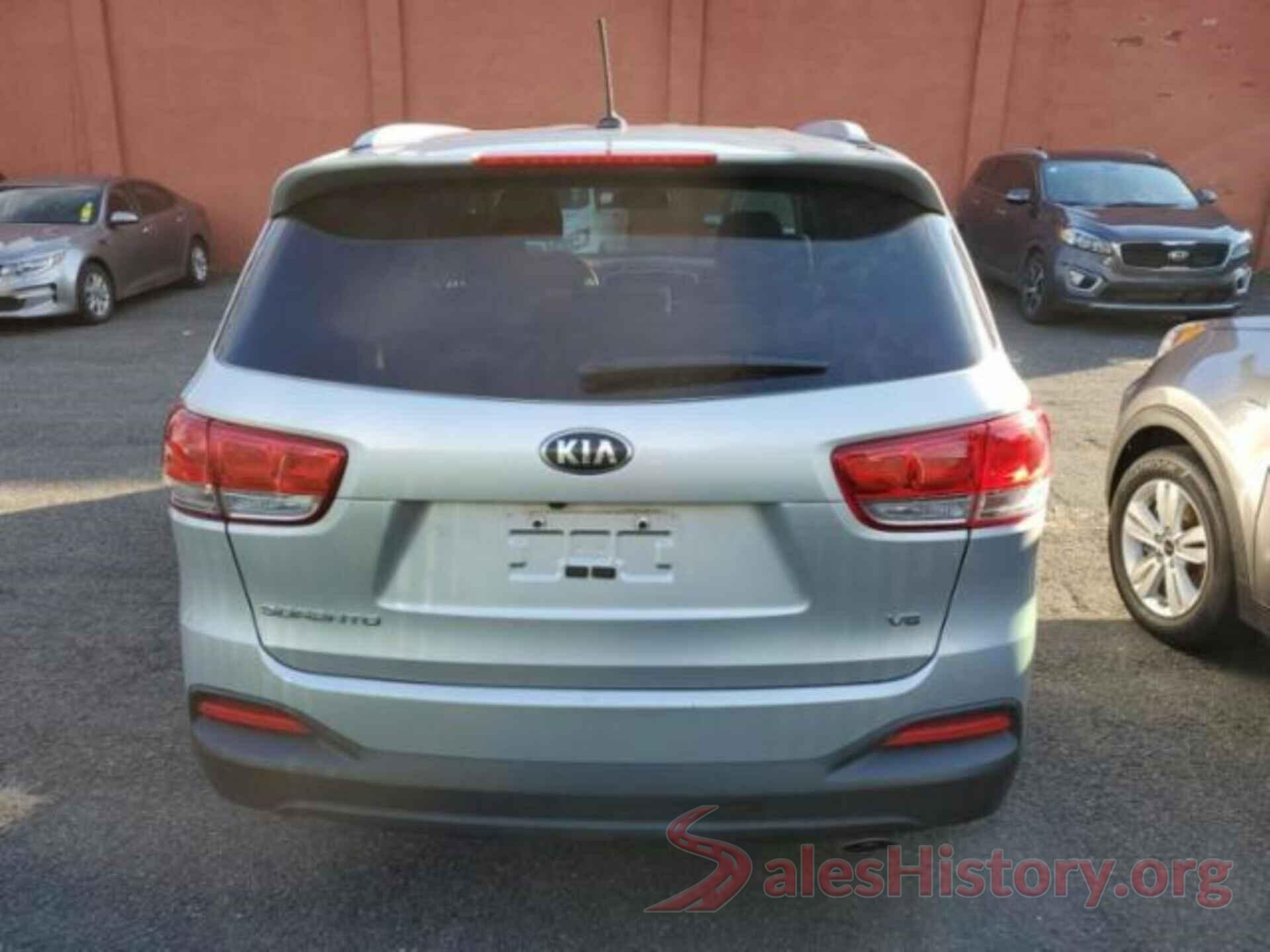 5XYPGDA50JG373210 2018 KIA SORENTO