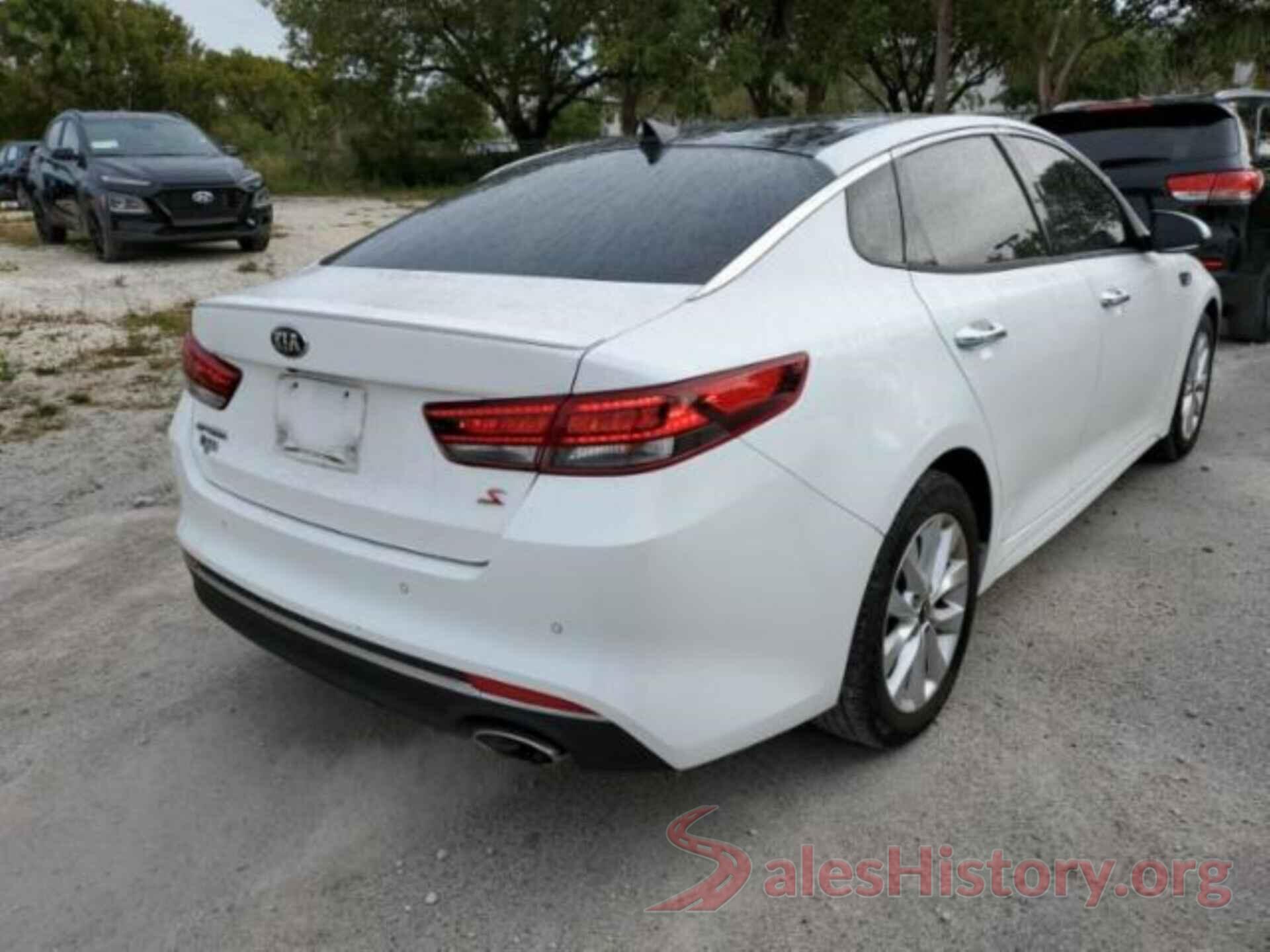 5XXGT4L31JG245960 2018 KIA OPTIMA