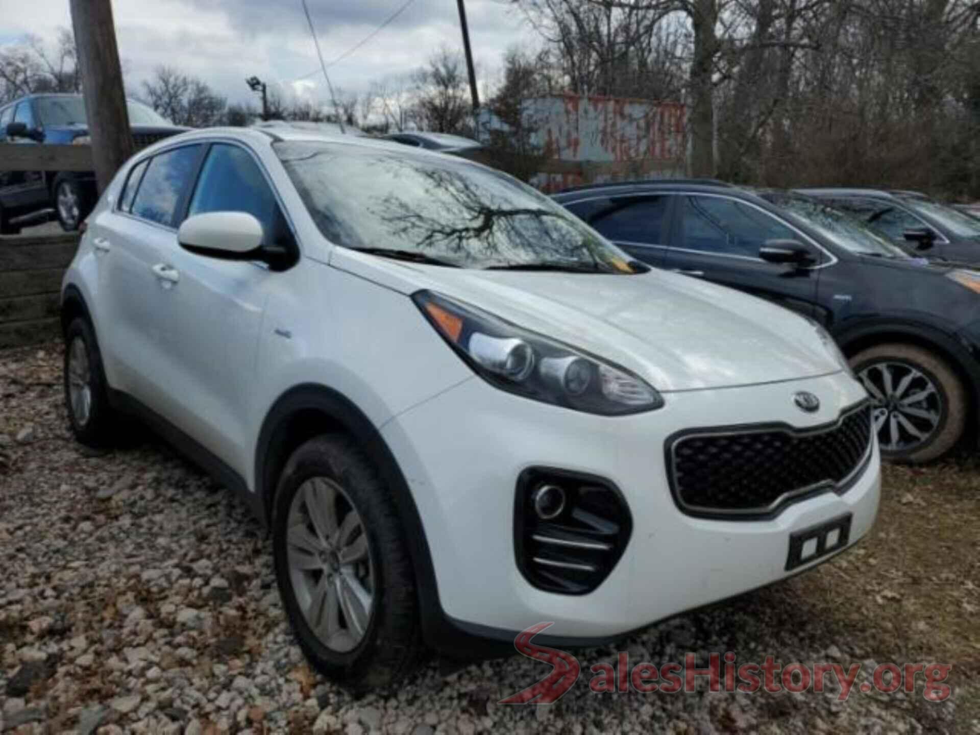 KNDPMCAC8J7352166 2018 KIA SPORTAGE