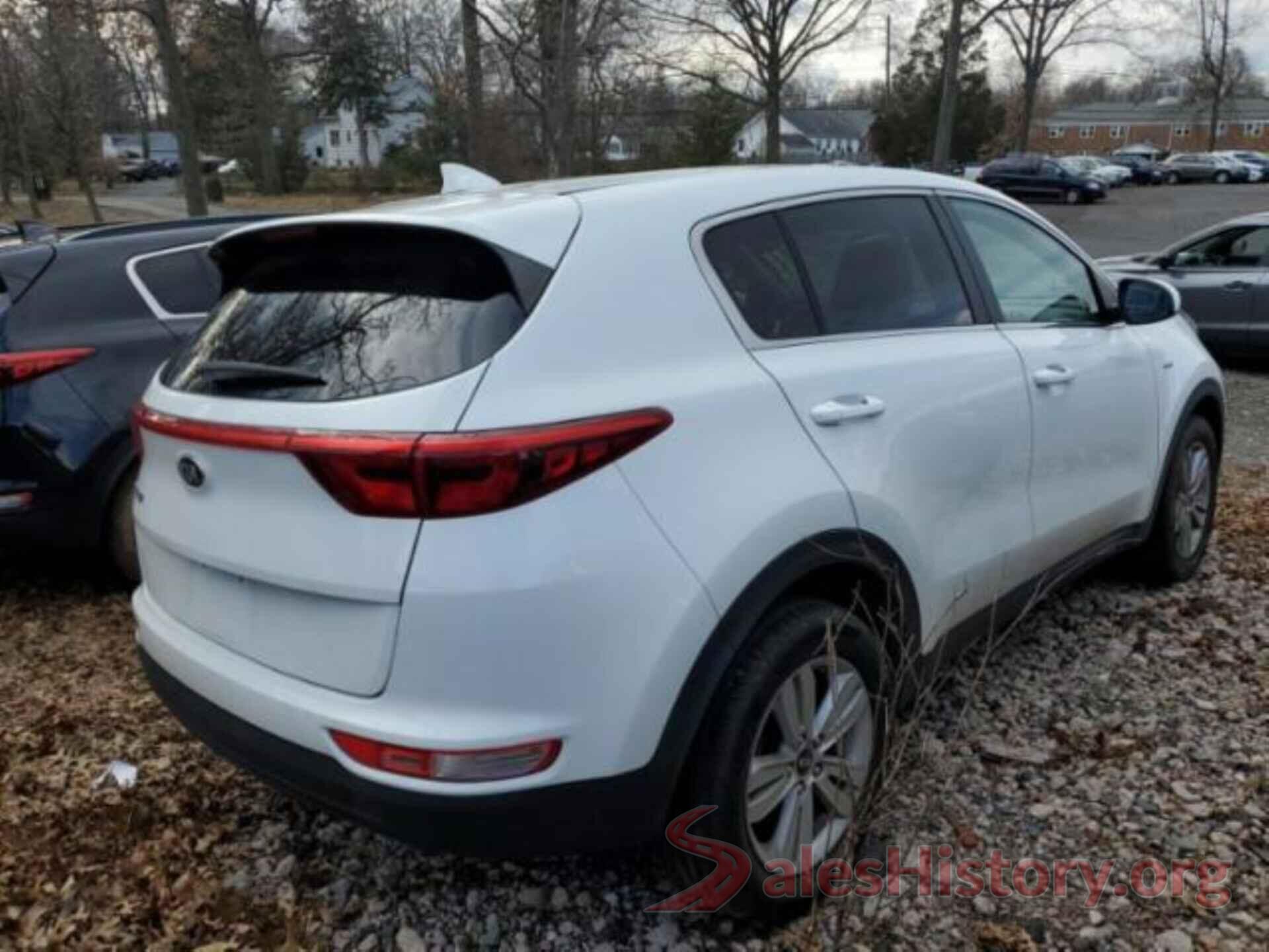 KNDPMCAC8J7352166 2018 KIA SPORTAGE