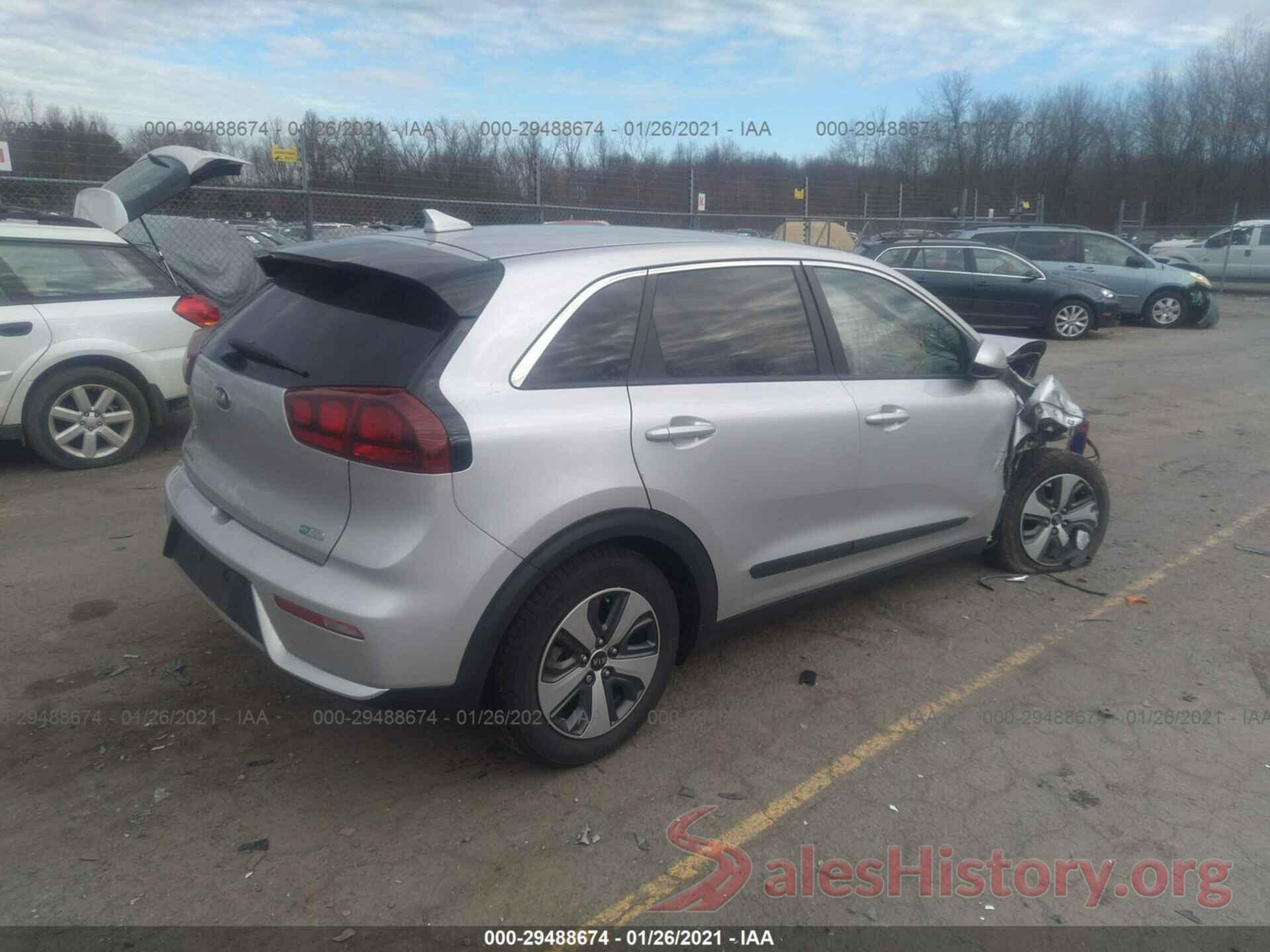 KNDCB3LC6H5065142 2017 KIA NIRO