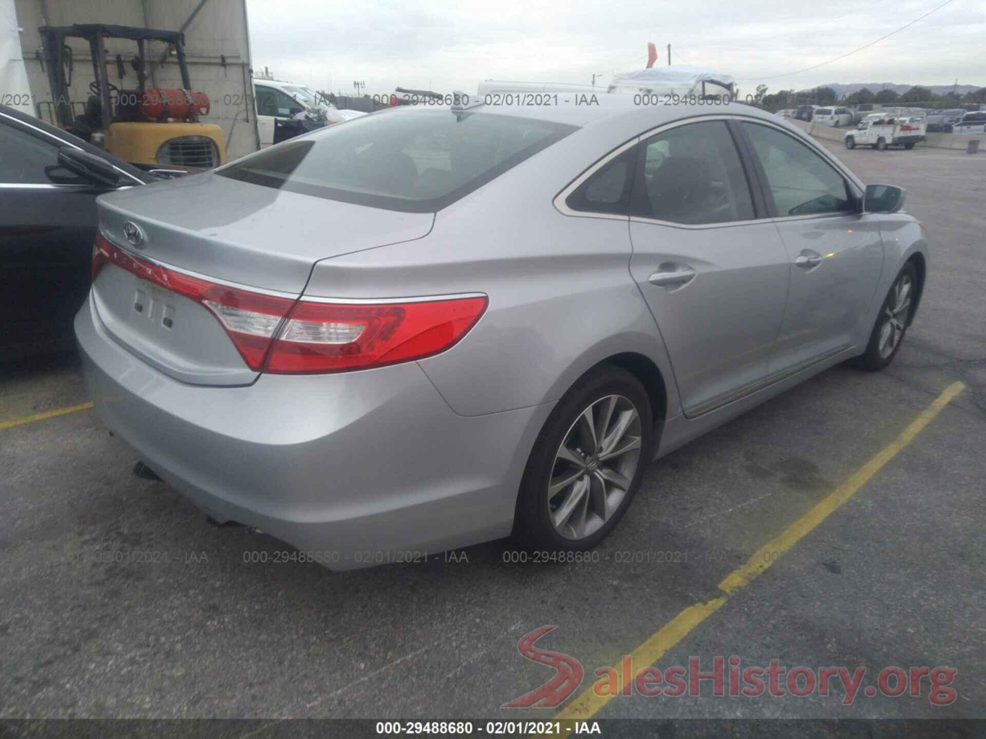 KMHFG4JG5HA587483 2017 HYUNDAI AZERA