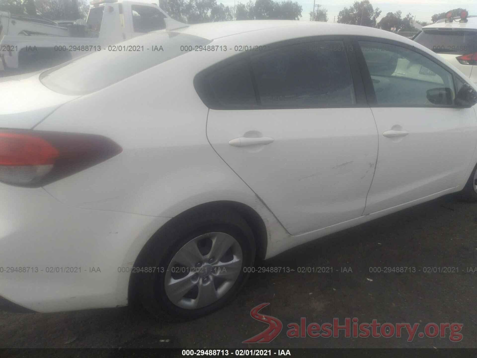 3KPFK4A7XJE180538 2018 KIA FORTE