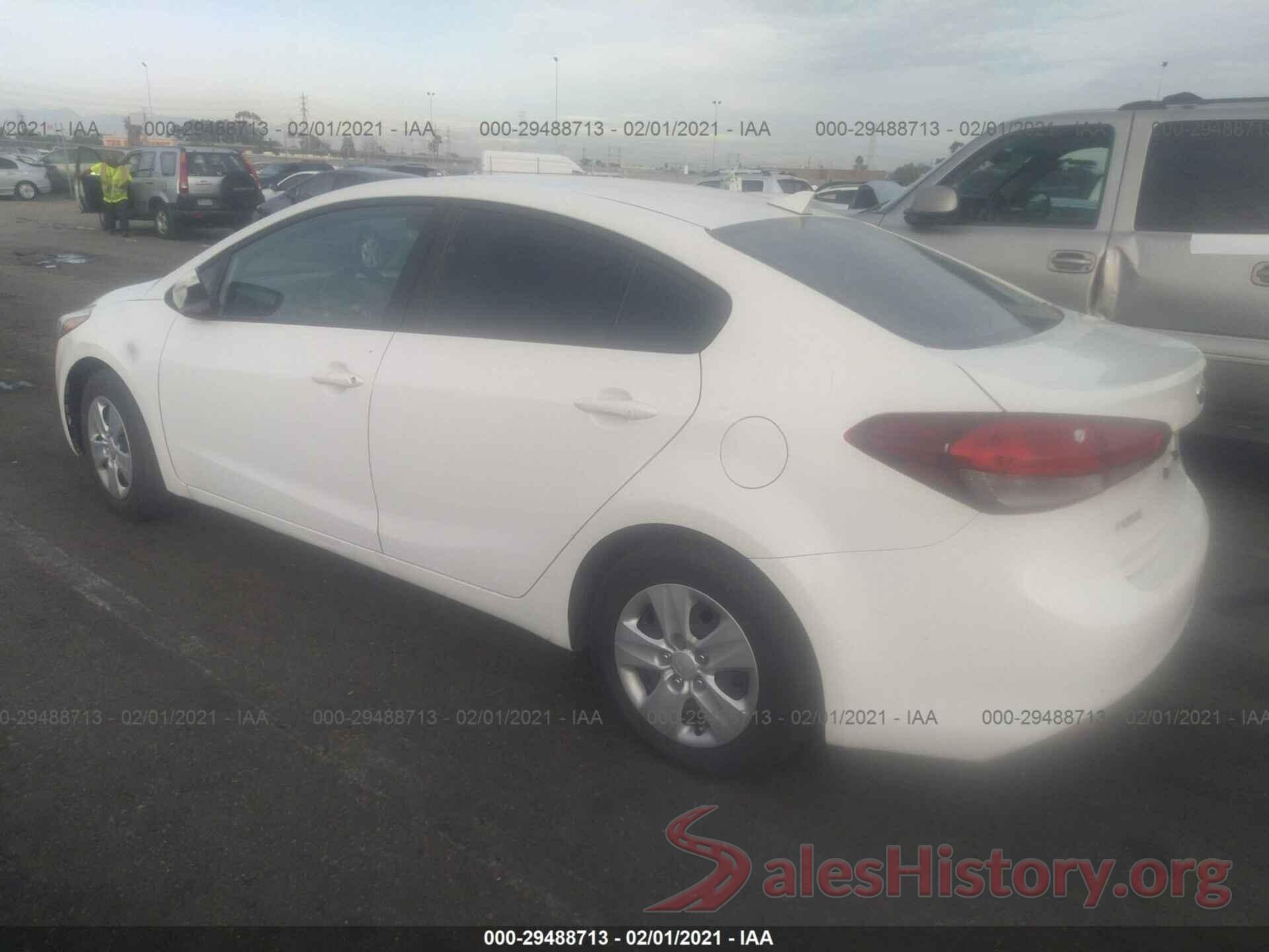 3KPFK4A7XJE180538 2018 KIA FORTE