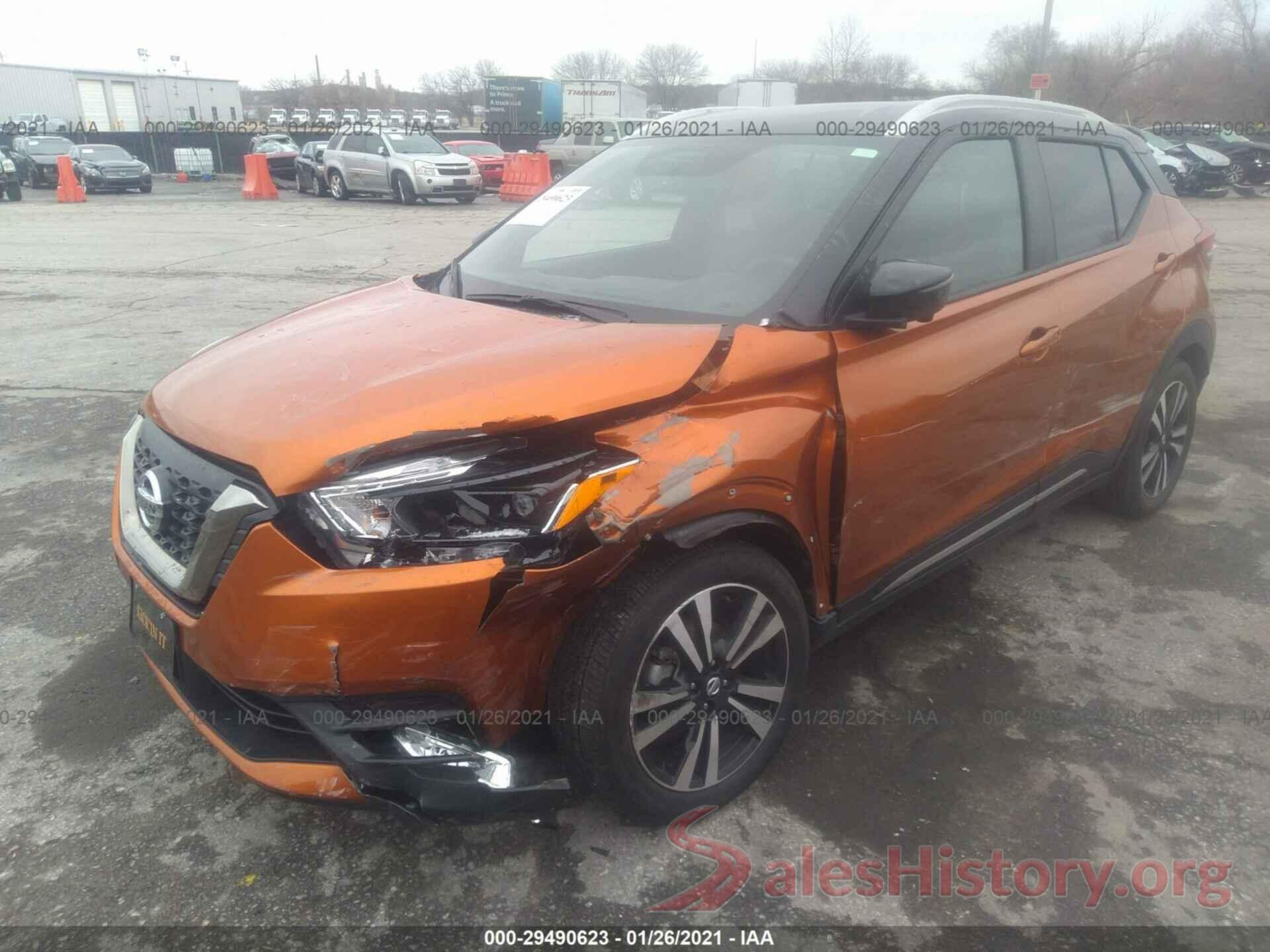 3N1CP5CU5JL532260 2018 NISSAN KICKS