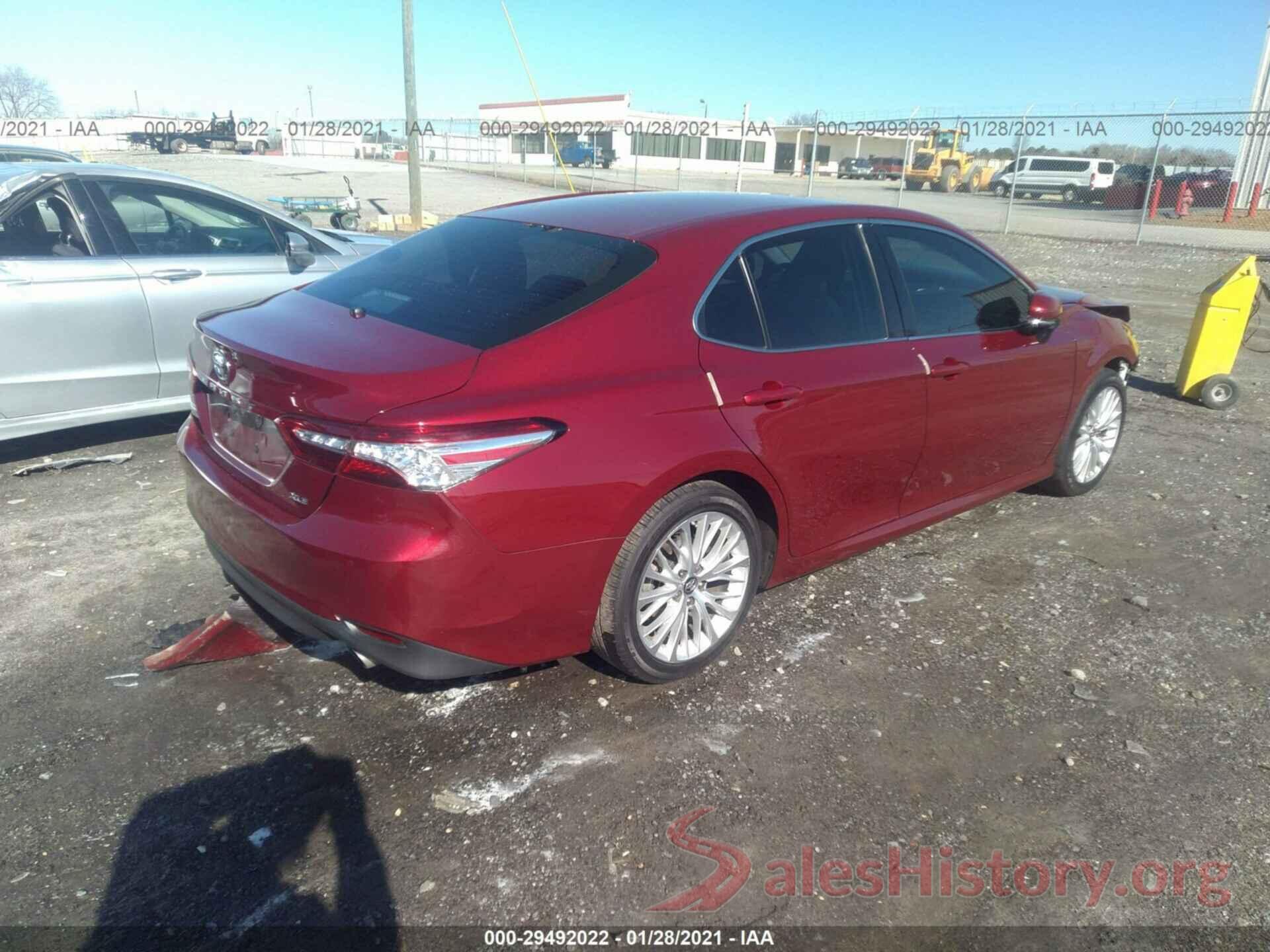 4T1B11HK9JU558114 2018 TOYOTA CAMRY