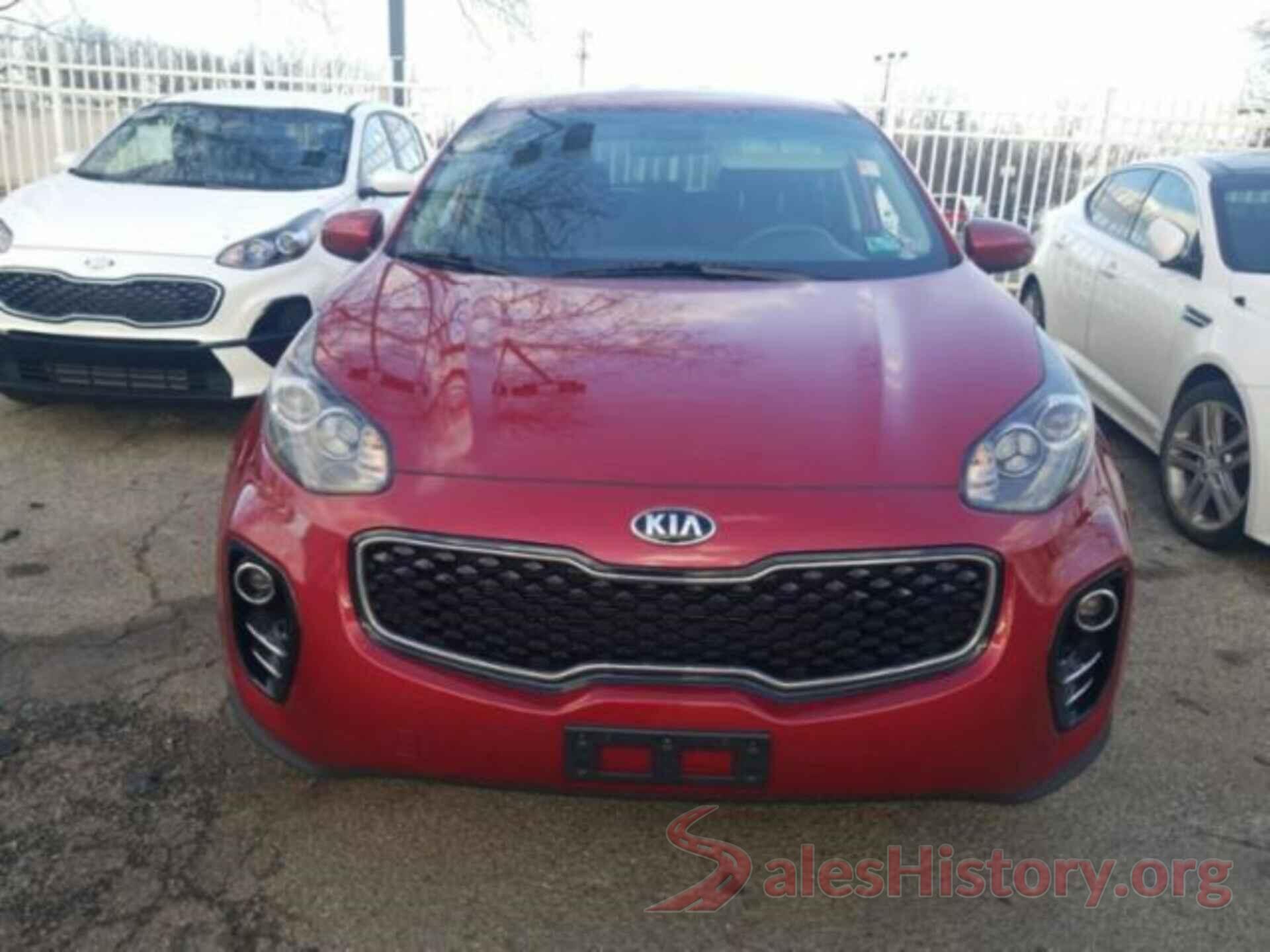 KNDPMCAC4J7425033 2018 KIA SPORTAGE