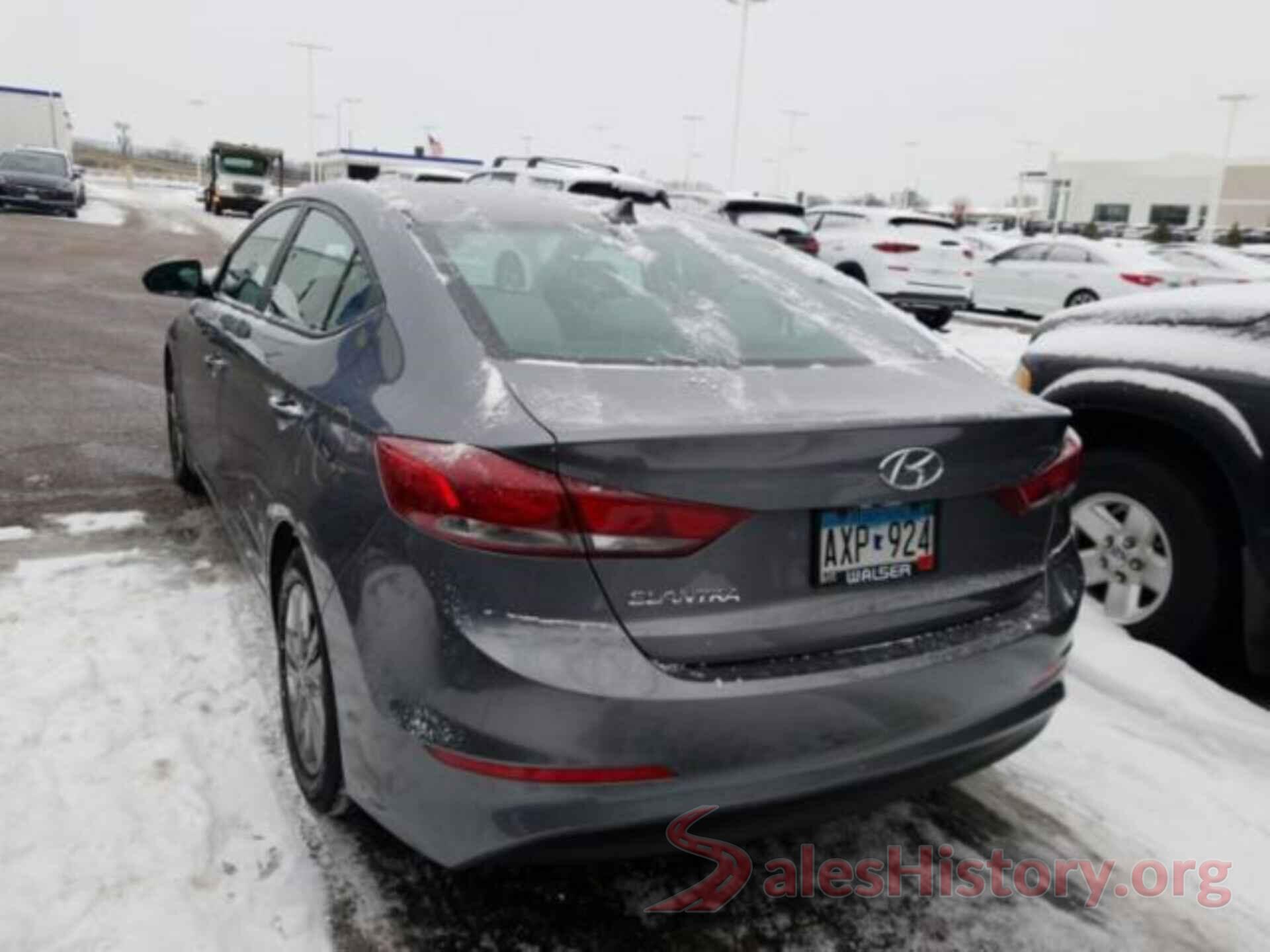 5NPD84LF2JH261300 2018 HYUNDAI ELANTRA