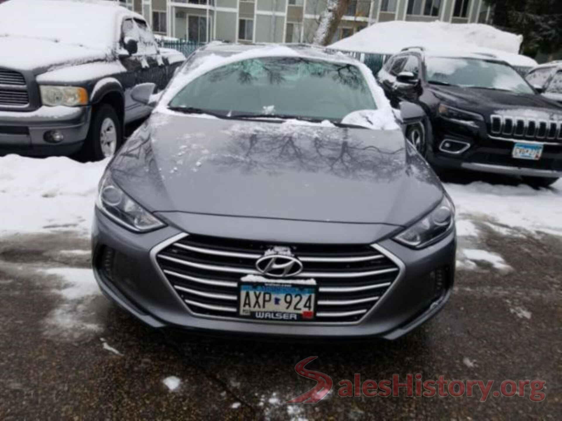 5NPD84LF2JH261300 2018 HYUNDAI ELANTRA