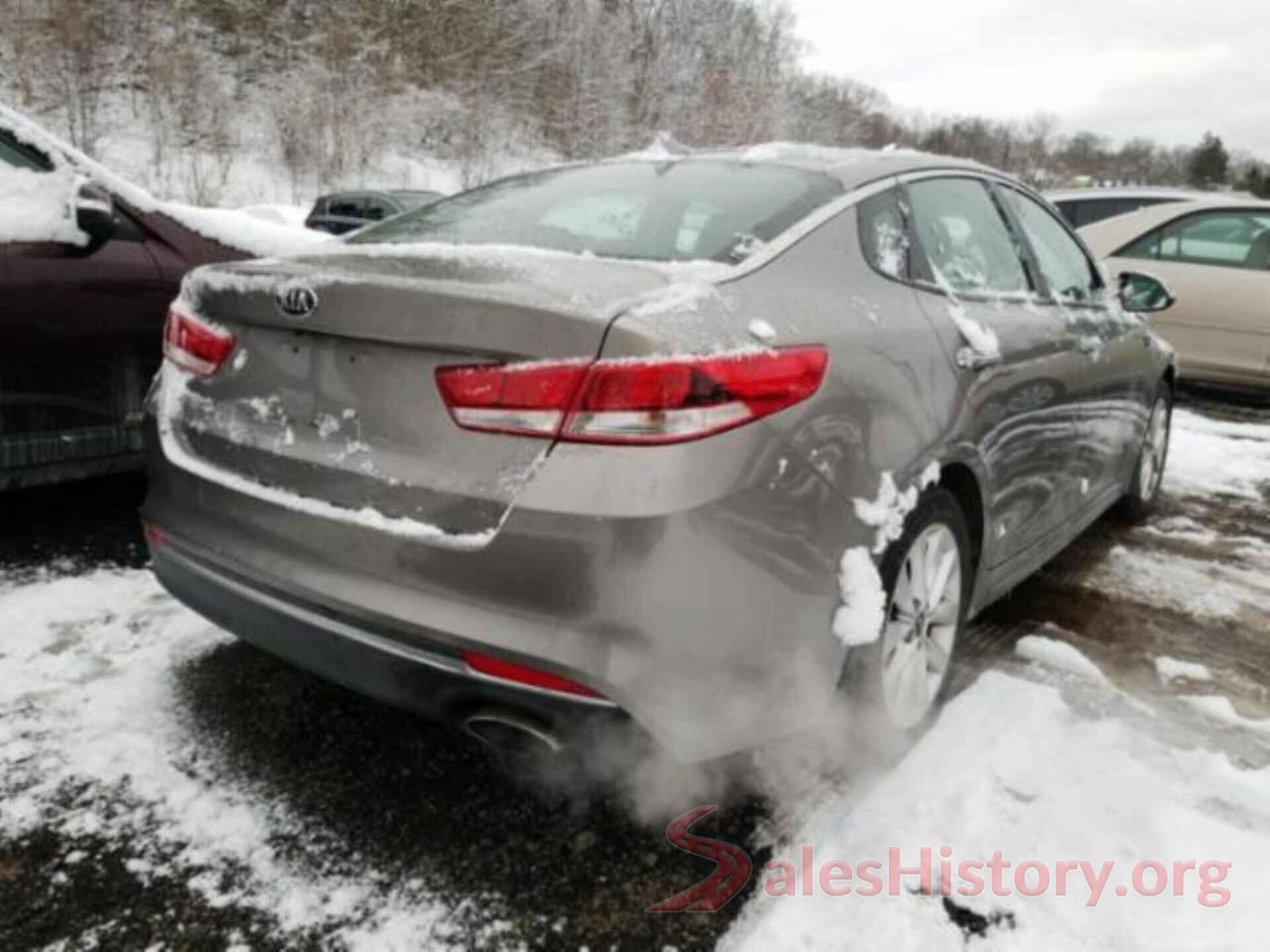 5XXGT4L35JG252300 2018 KIA OPTIMA