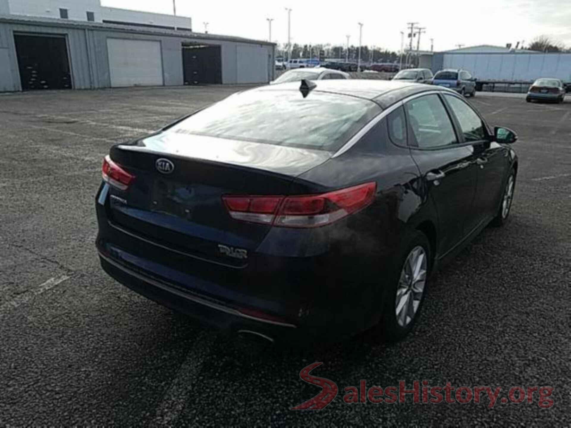 5XXGT4L37JG260737 2018 KIA OPTIMA