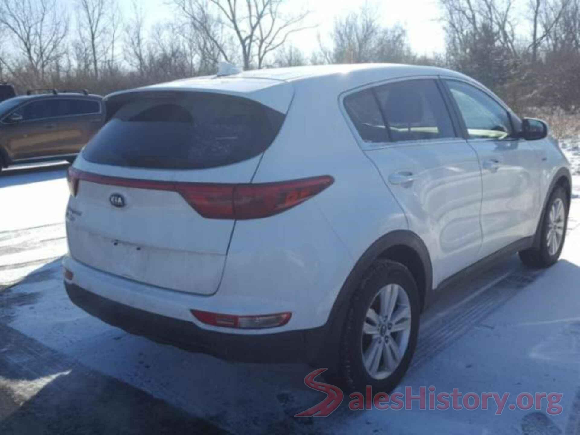 KNDPMCACXJ7367140 2018 KIA SPORTAGE