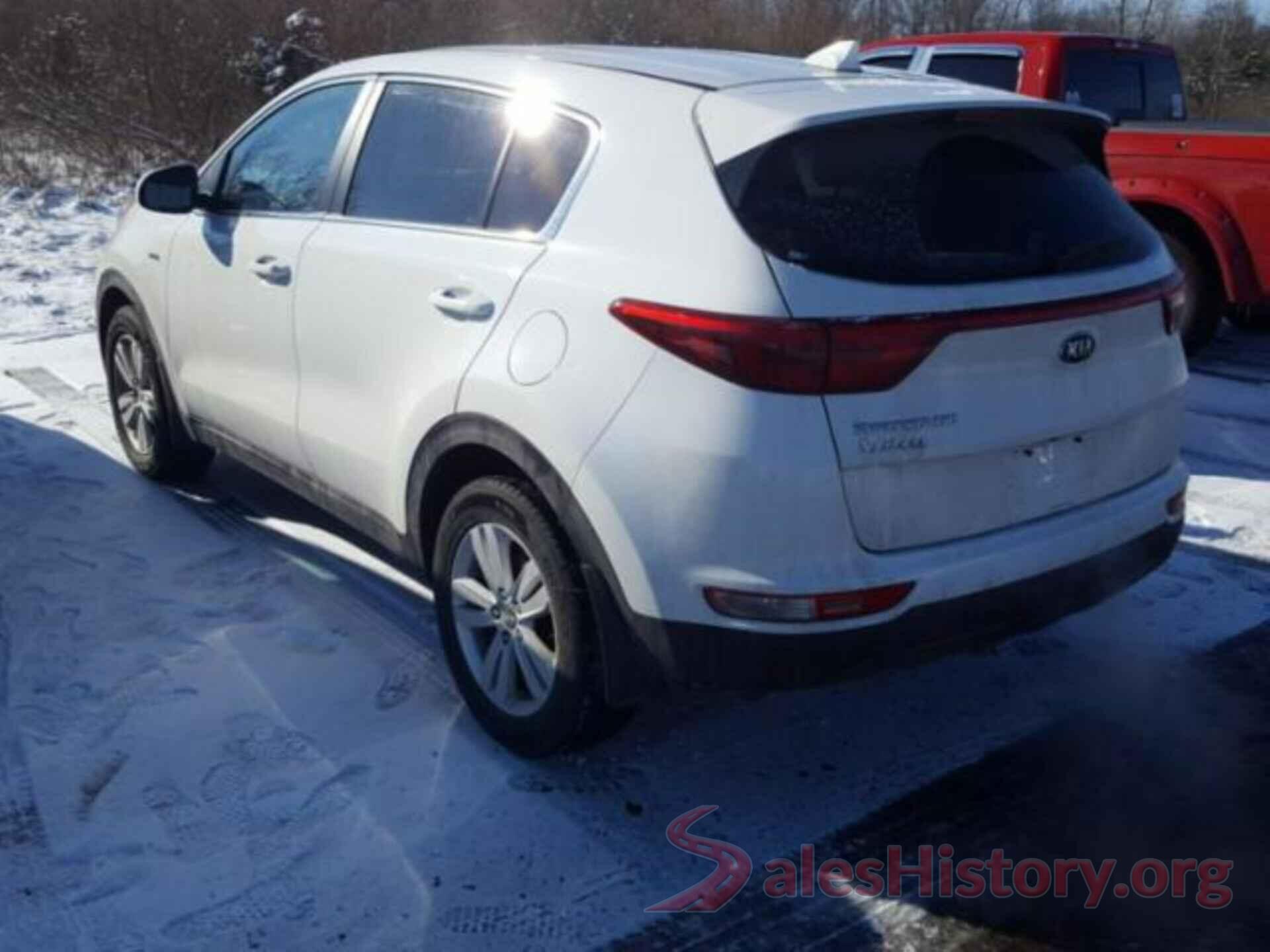 KNDPMCACXJ7367140 2018 KIA SPORTAGE