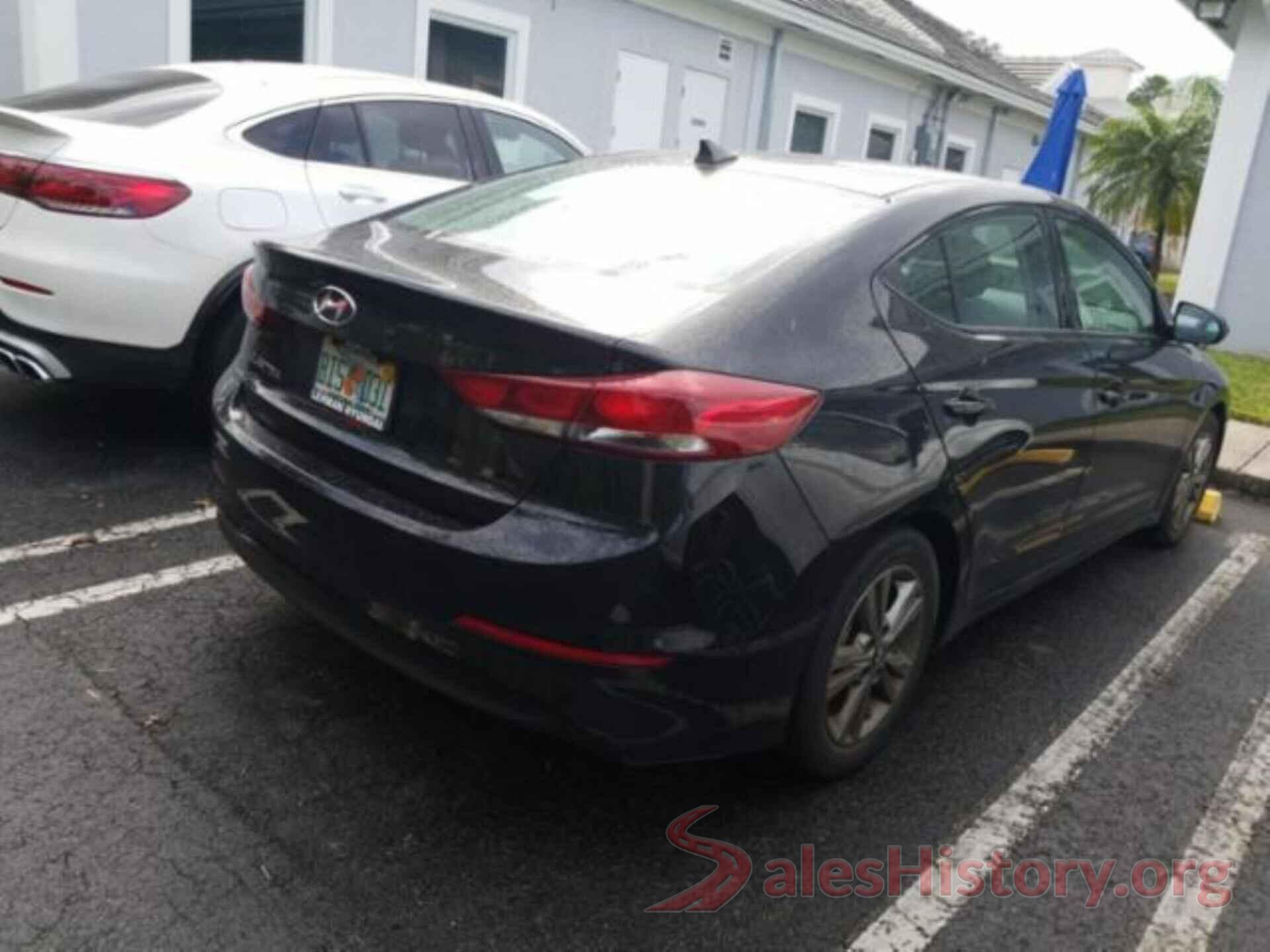 5NPD84LF6JH277564 2018 HYUNDAI ELANTRA