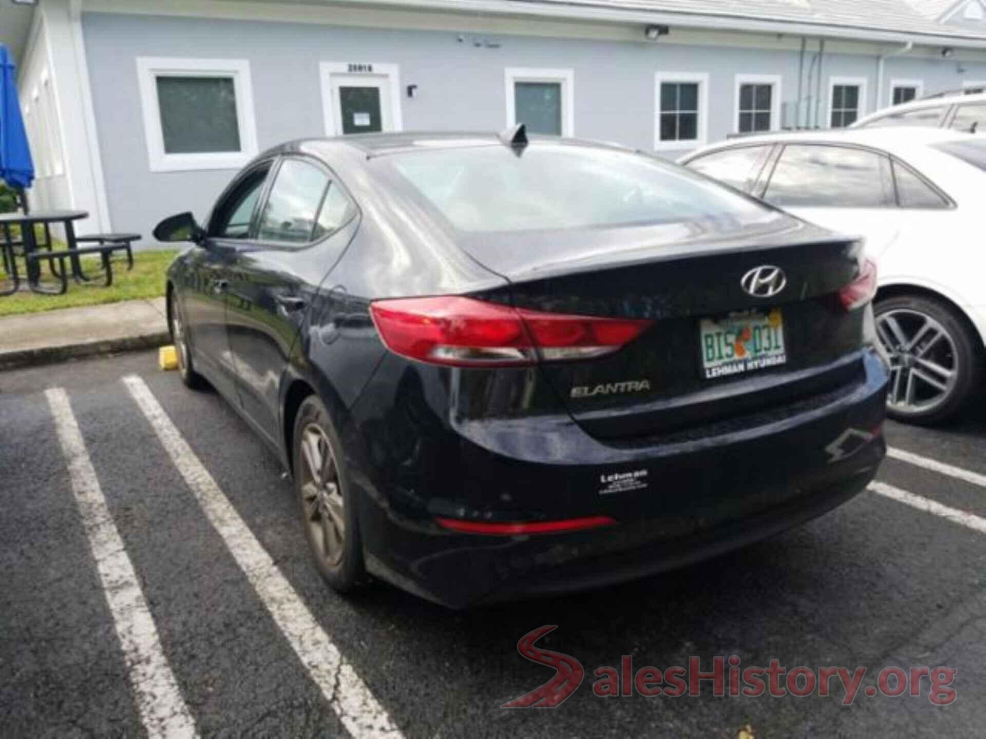 5NPD84LF6JH277564 2018 HYUNDAI ELANTRA